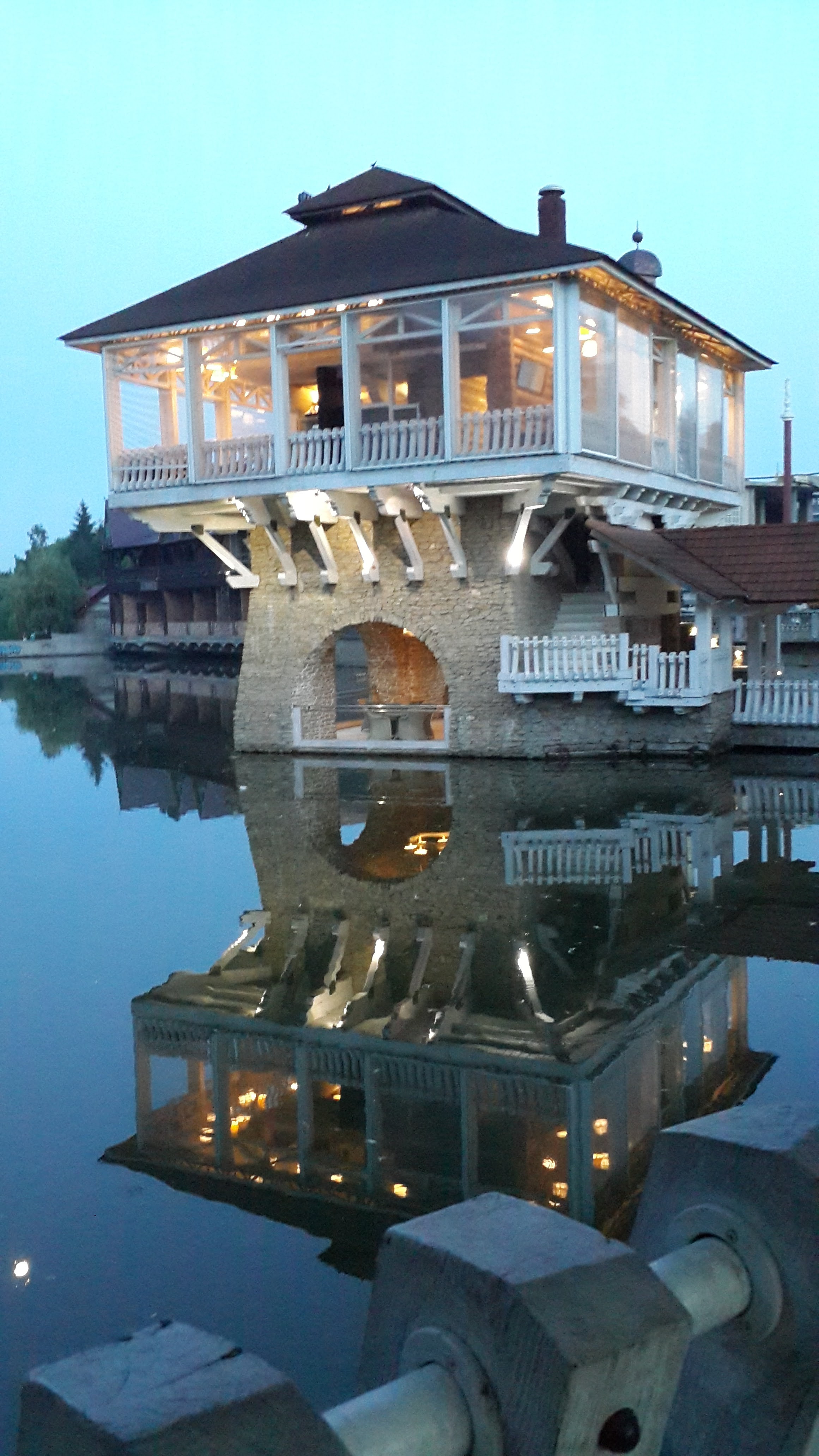 Parkova Vezha, Restoran image 7