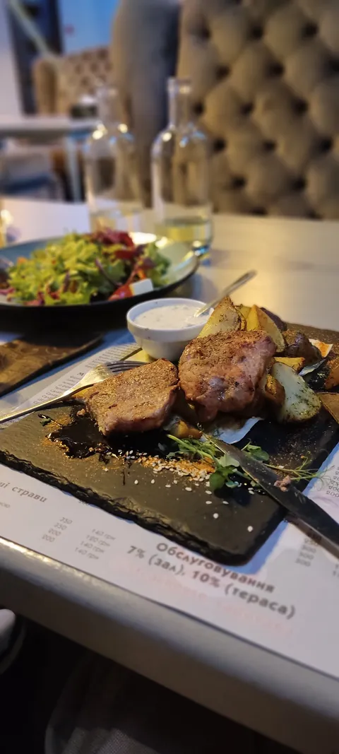 Steak House image 3