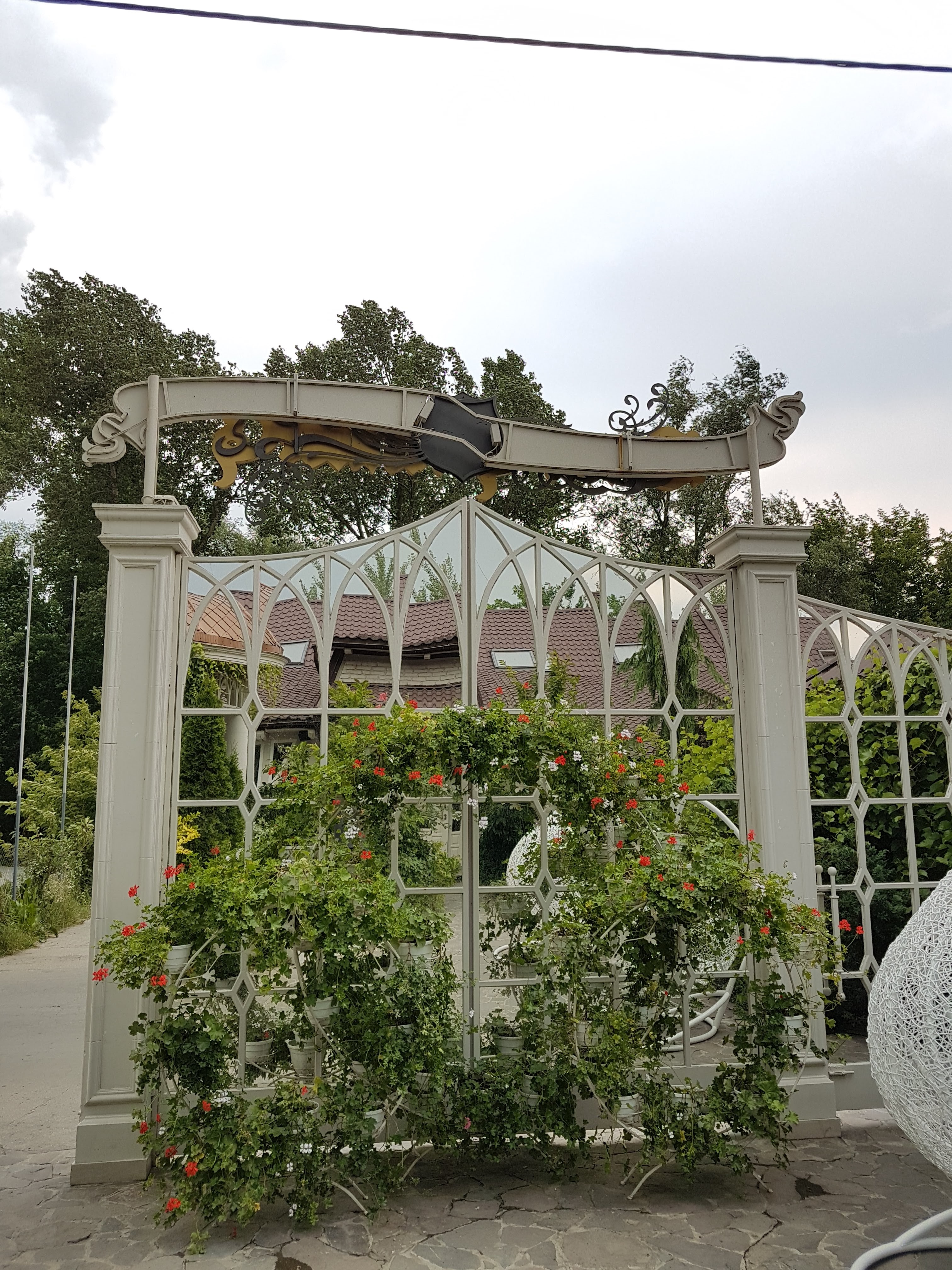 Baron Gartenberg image 10