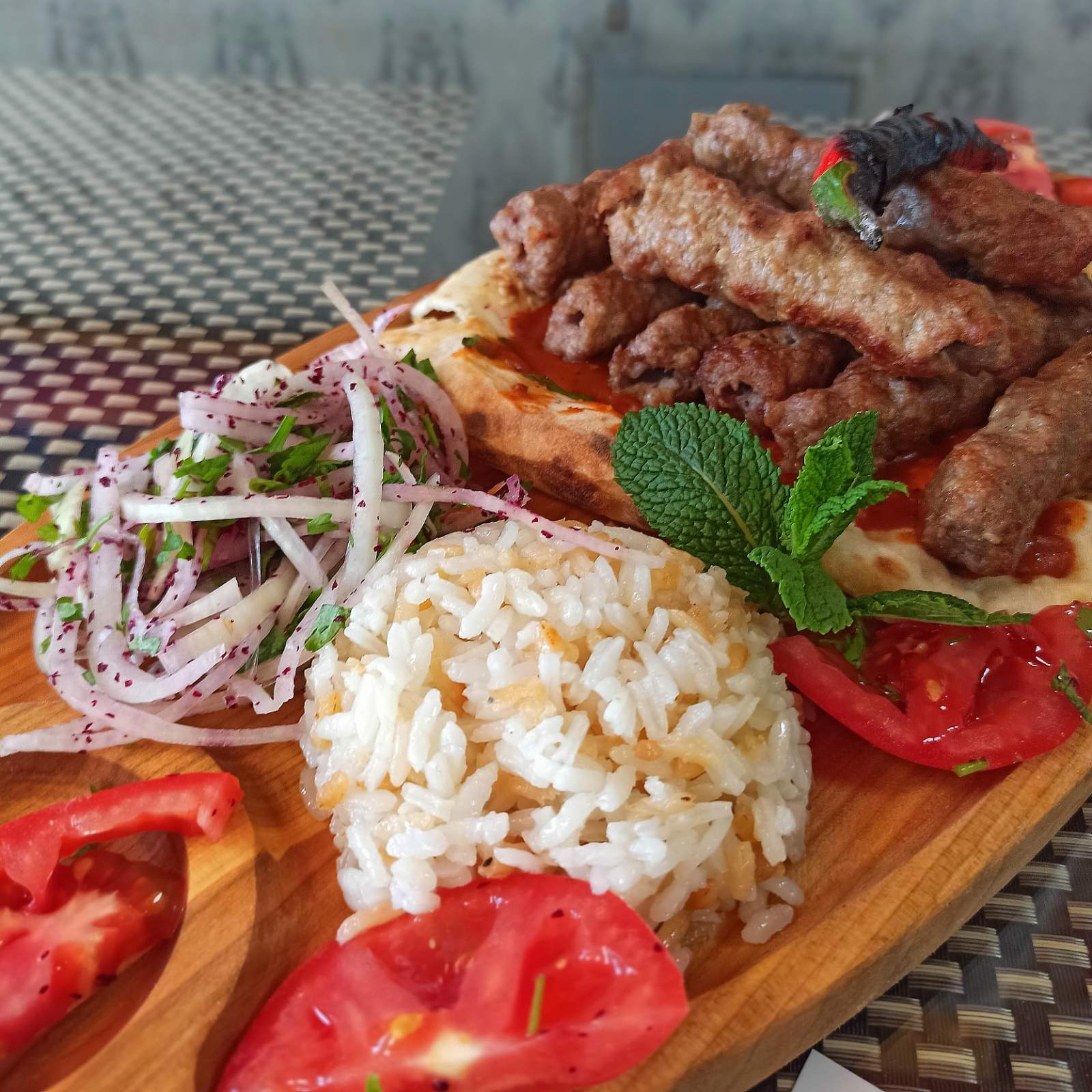 Türk restoran helal kesim kasap restoran Apo amca ( турецький ресторан )"Дядя Апо" image 2