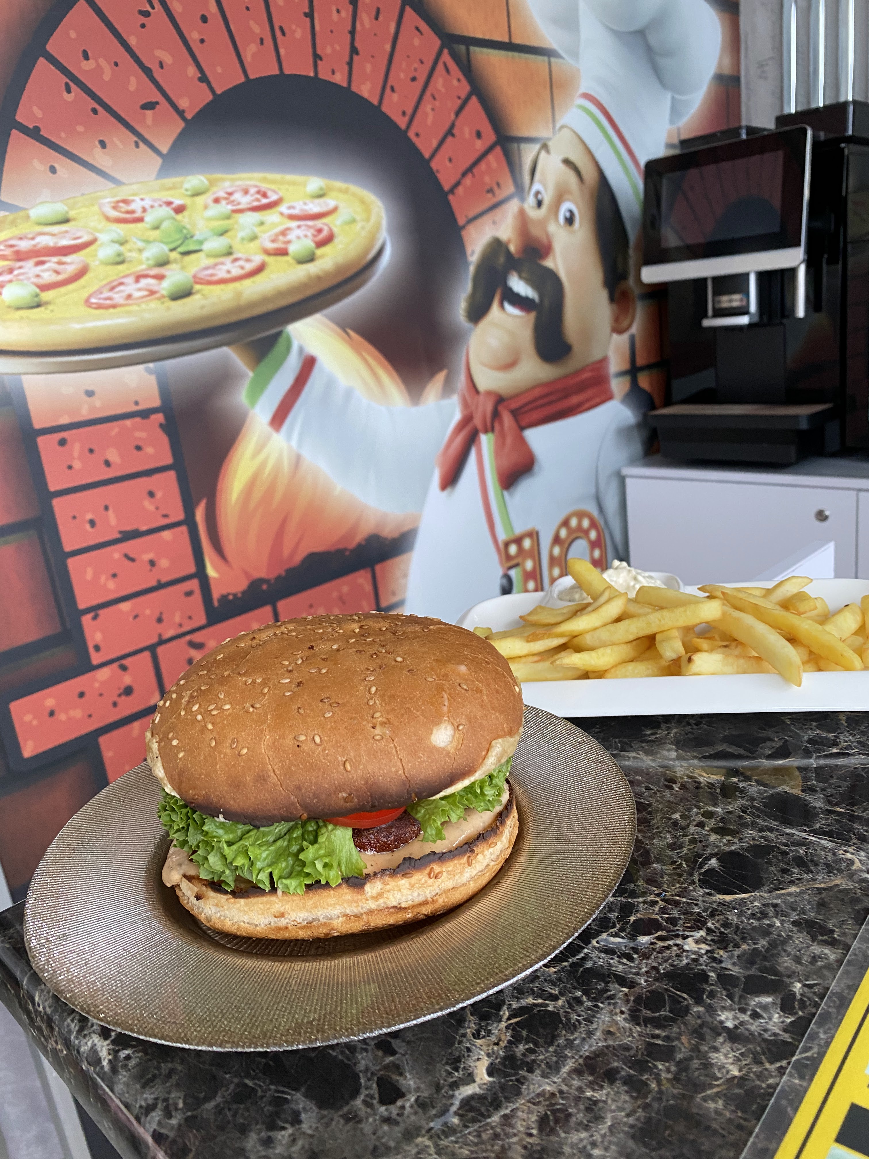 Pizza Leonardo image 6