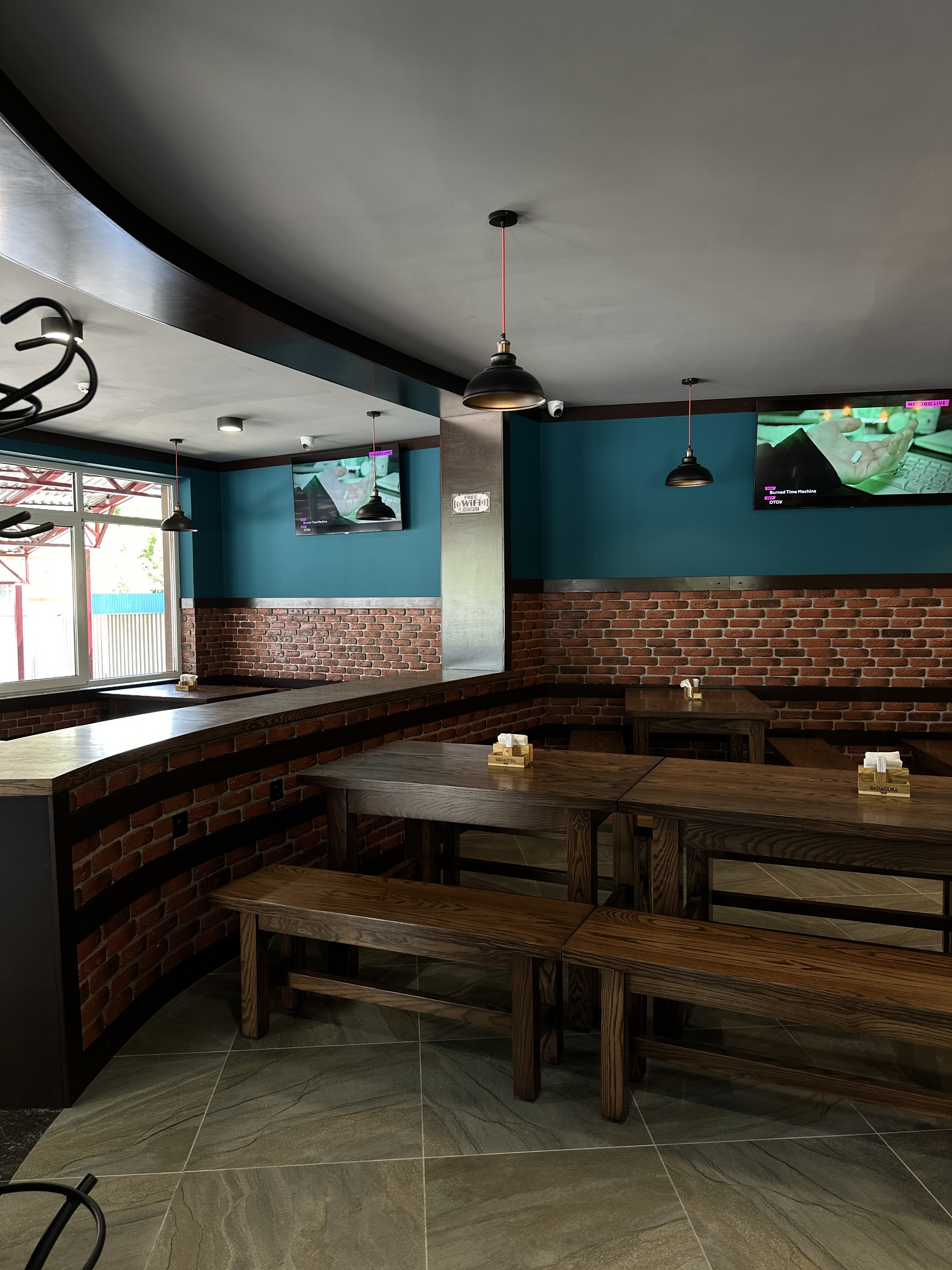 Sadagura Bar image 4