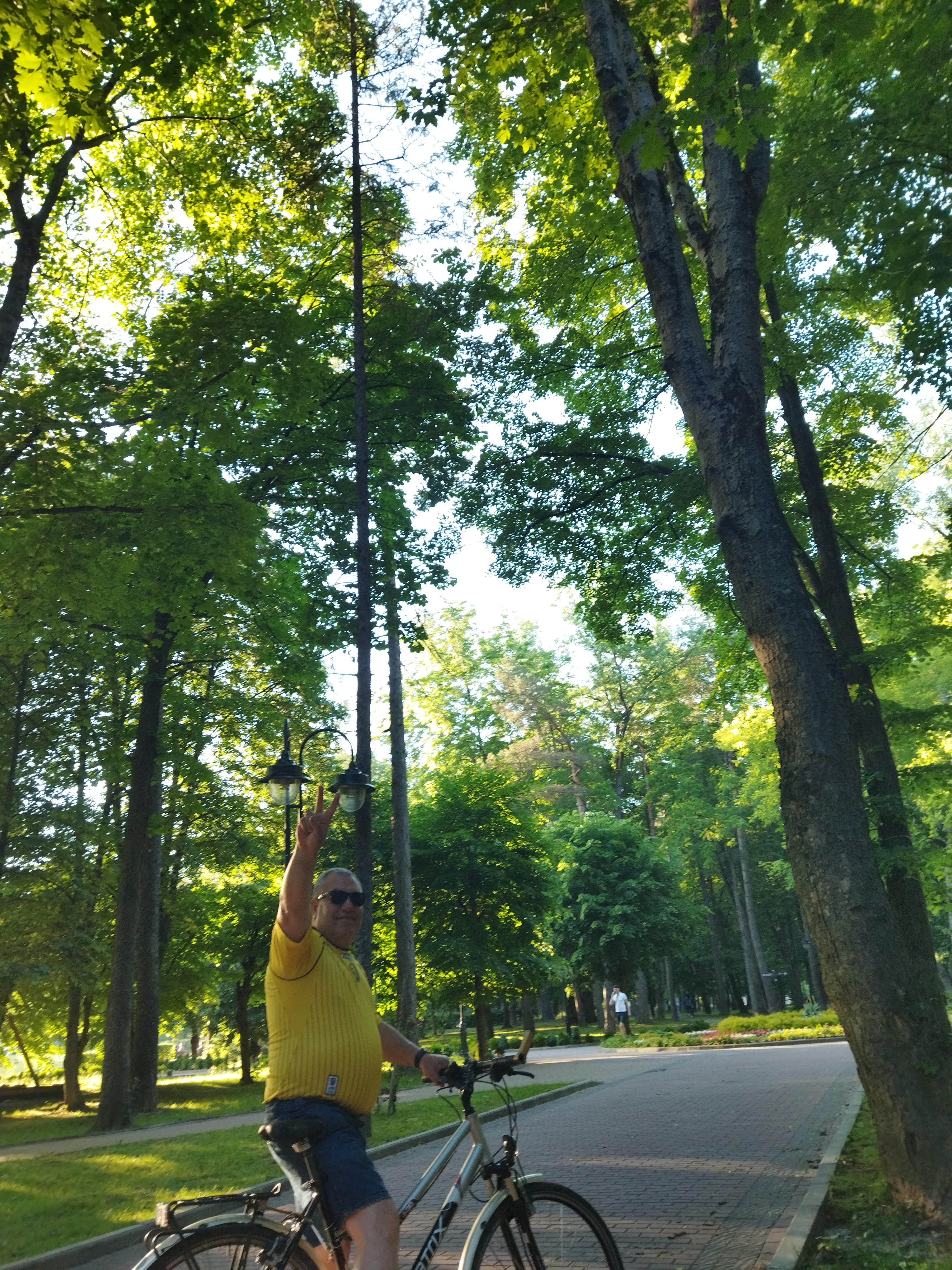 Хотин Sushi house image 4