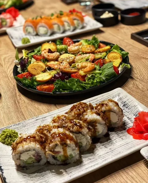 Sushi House image 7