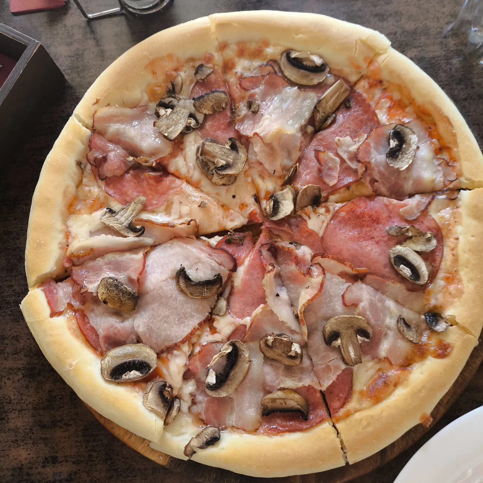 New York Street Pizza image 3