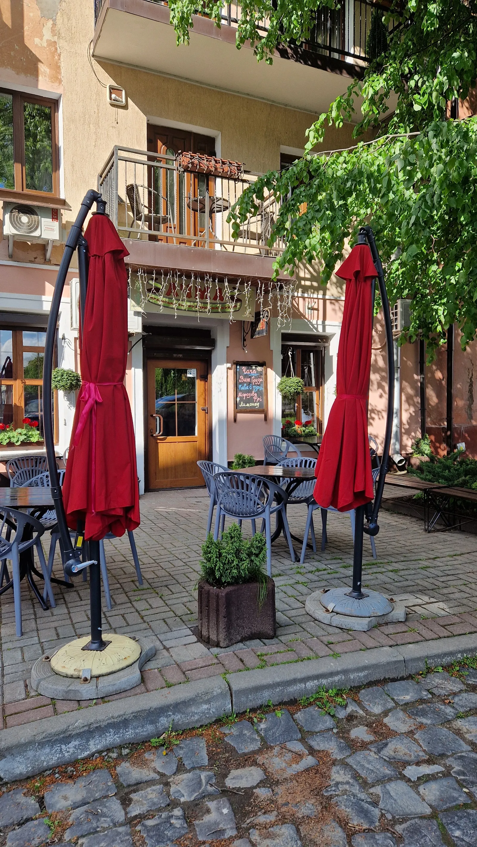 Cafe Achma image 7