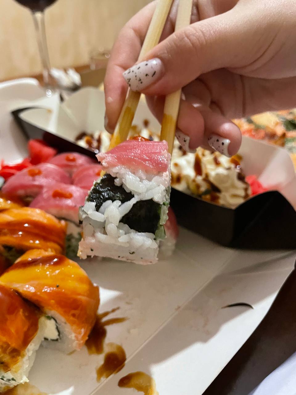 ”Red Dragon”- суші бар image 2