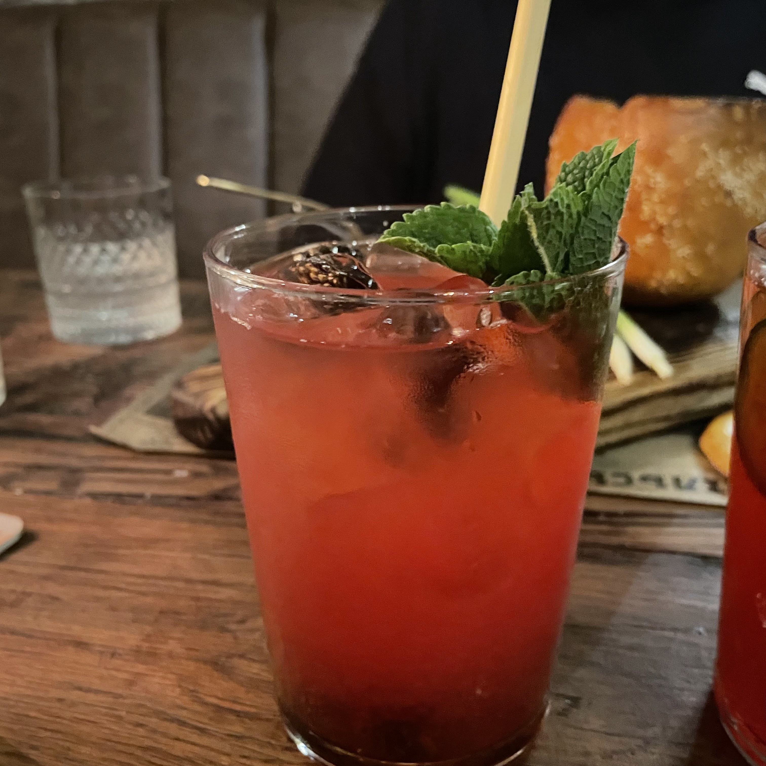 Подільська кнайпа image 6