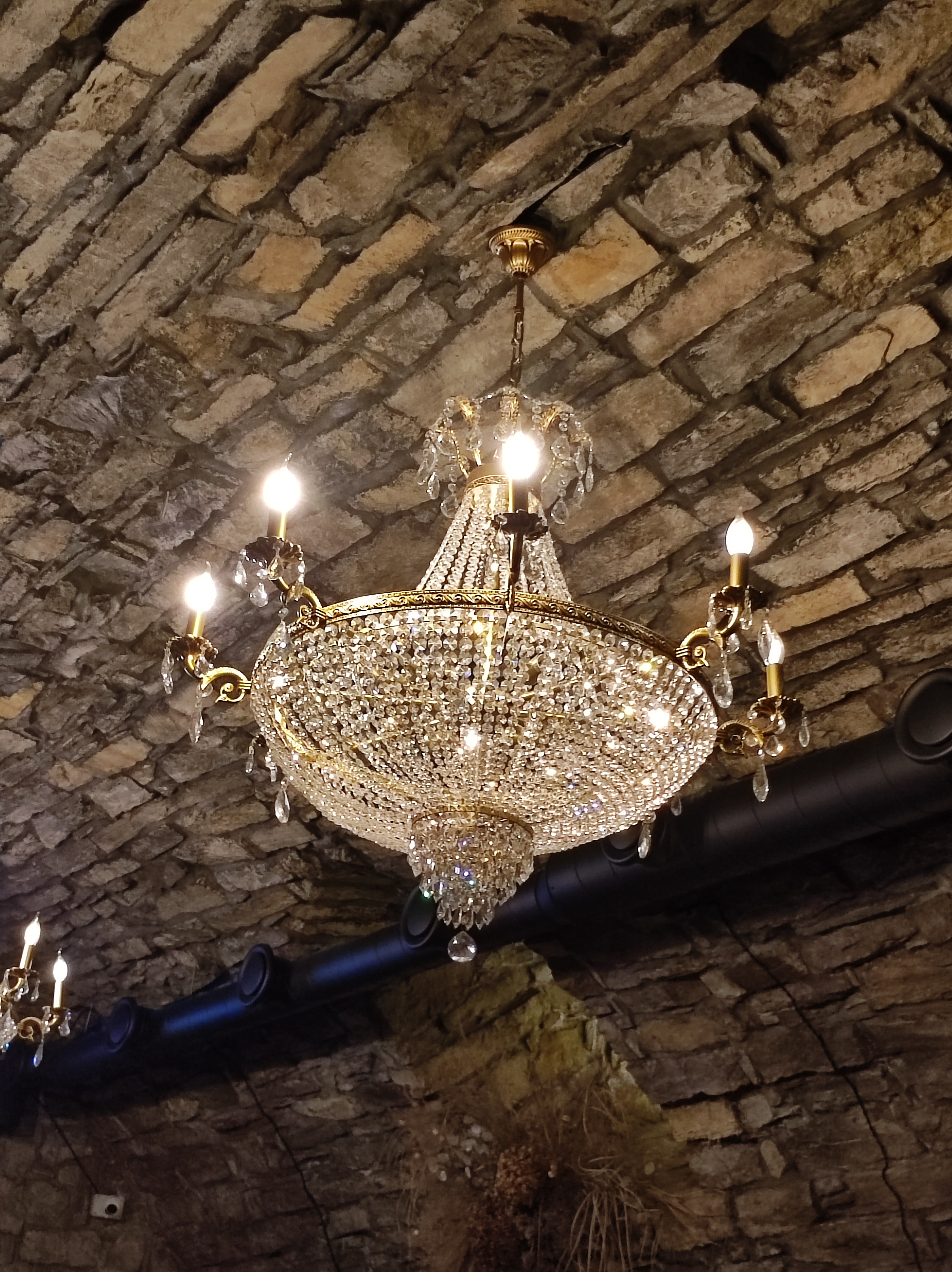 Подільська кнайпа image 7