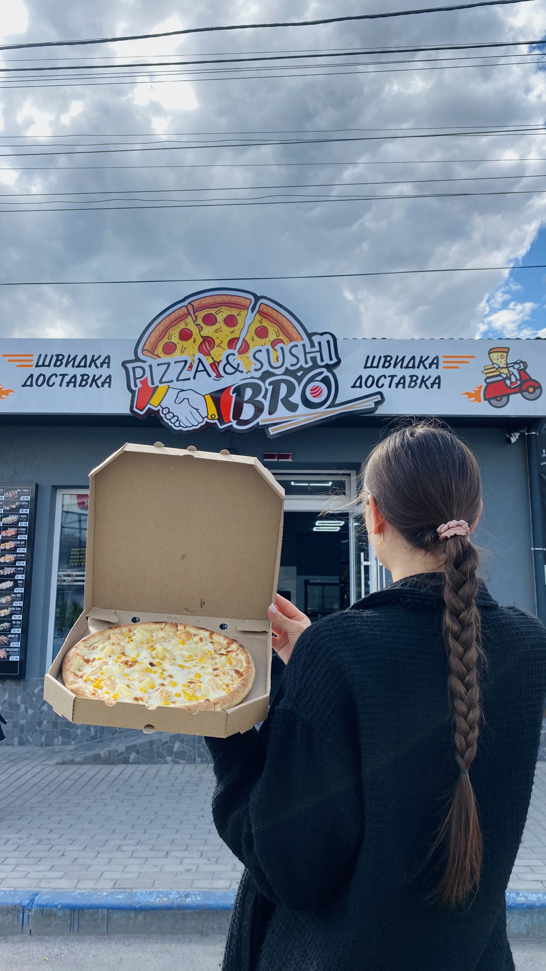 Pizza & Sushi Bro image 6