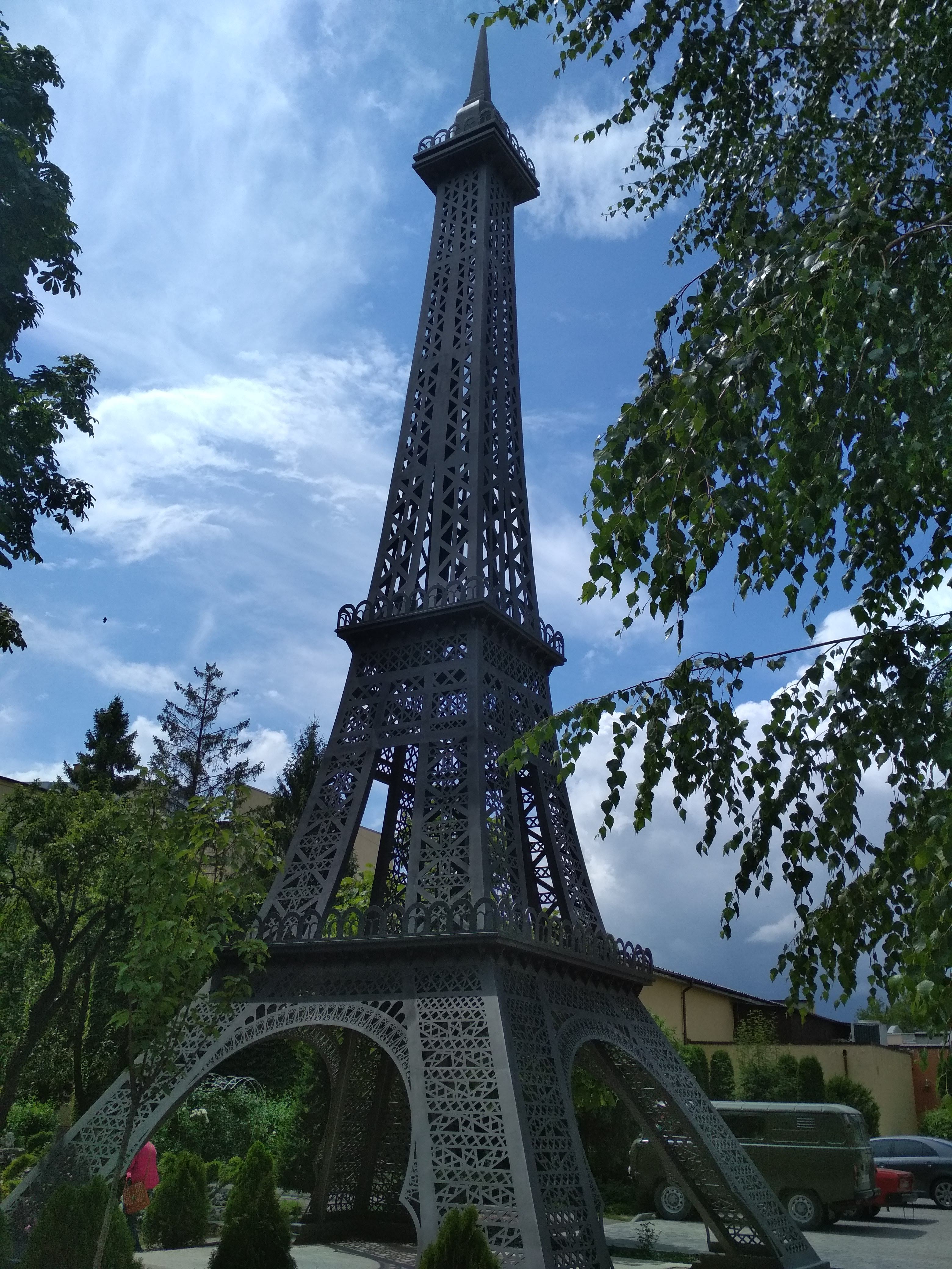 Versailles Banquet Hall image 4