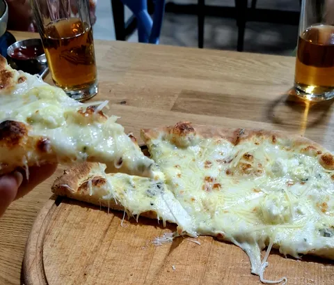 Green Pizza image 4