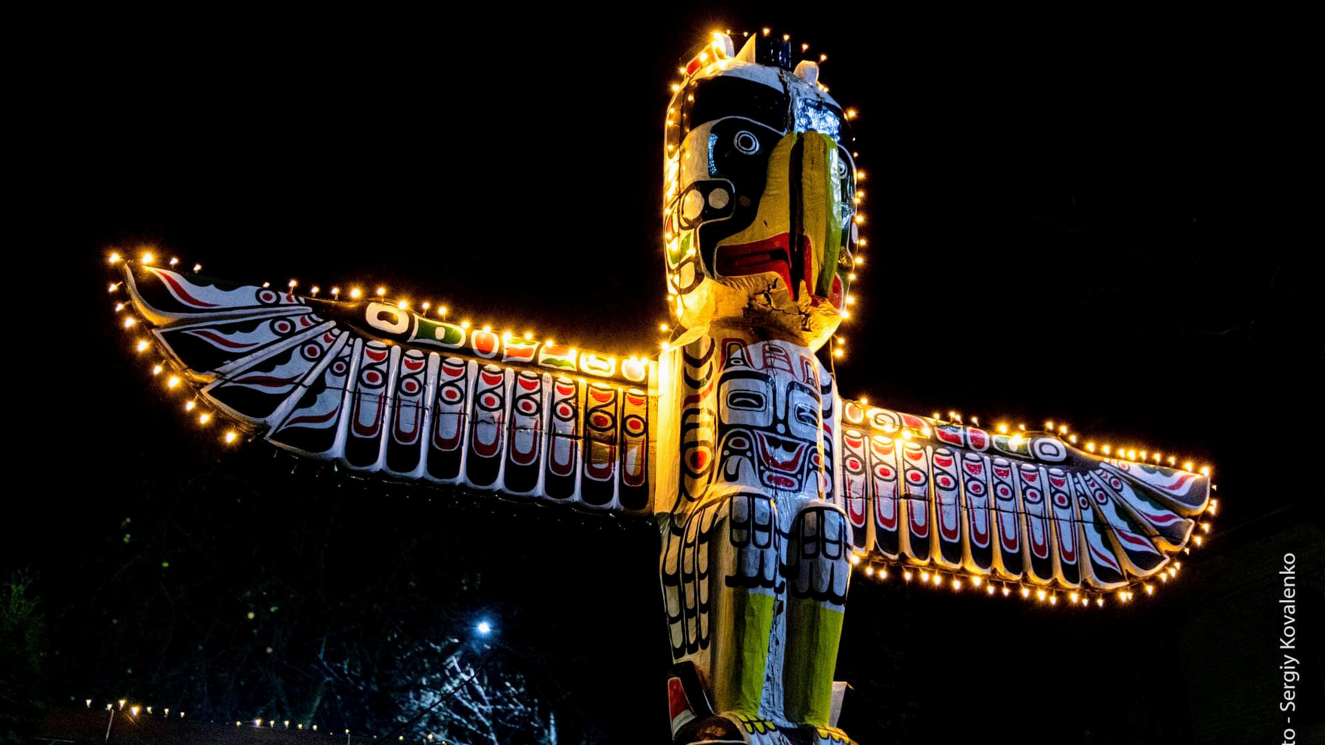 Troye V Kanoe image 3