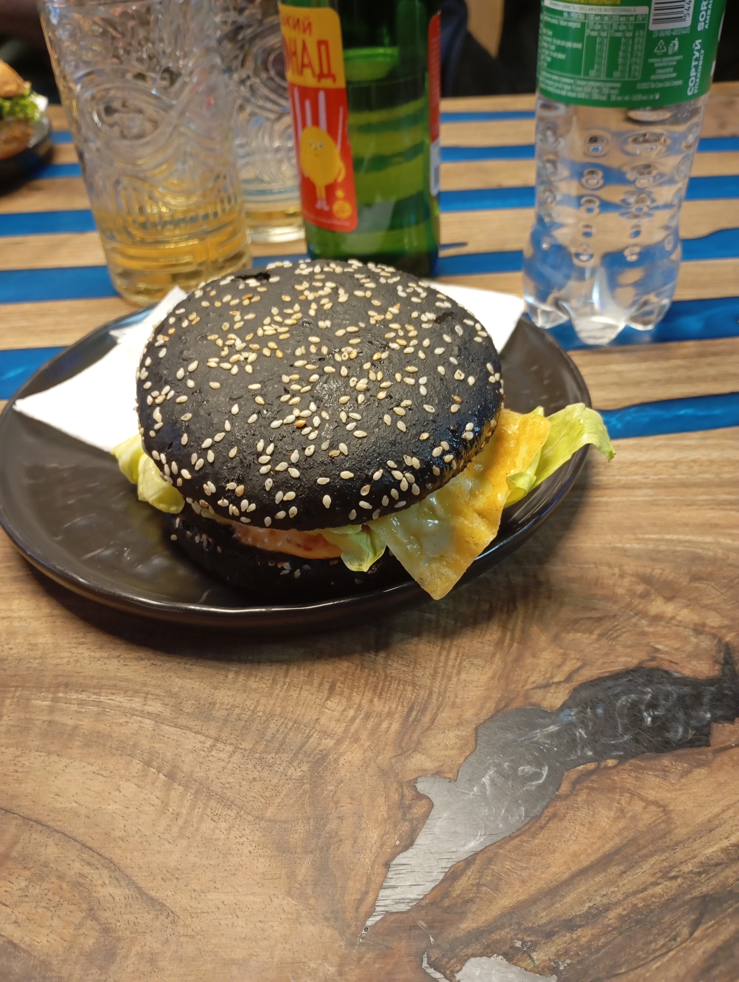 Troye V Kanoe image 4