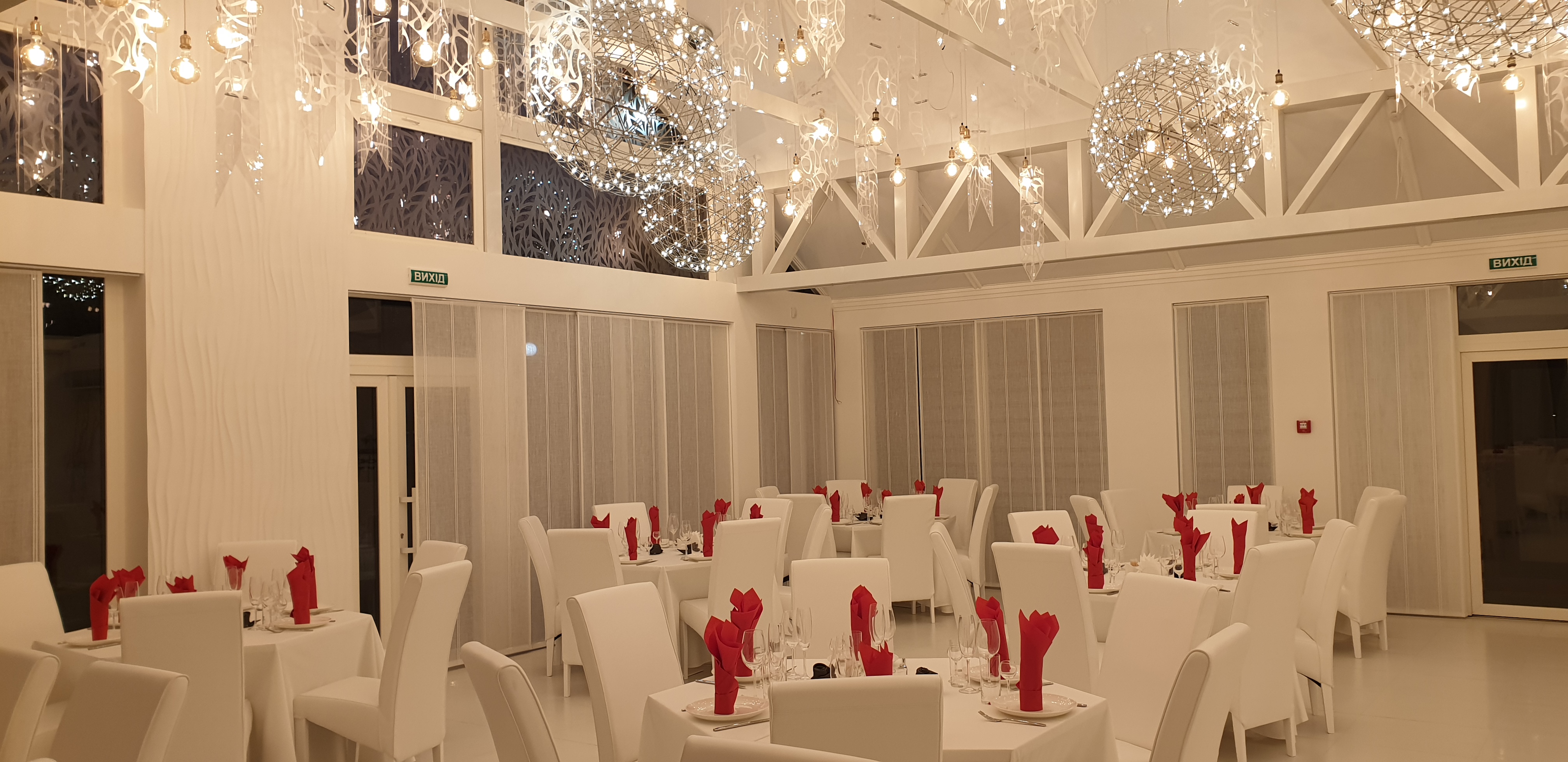 У Фонтана image 6