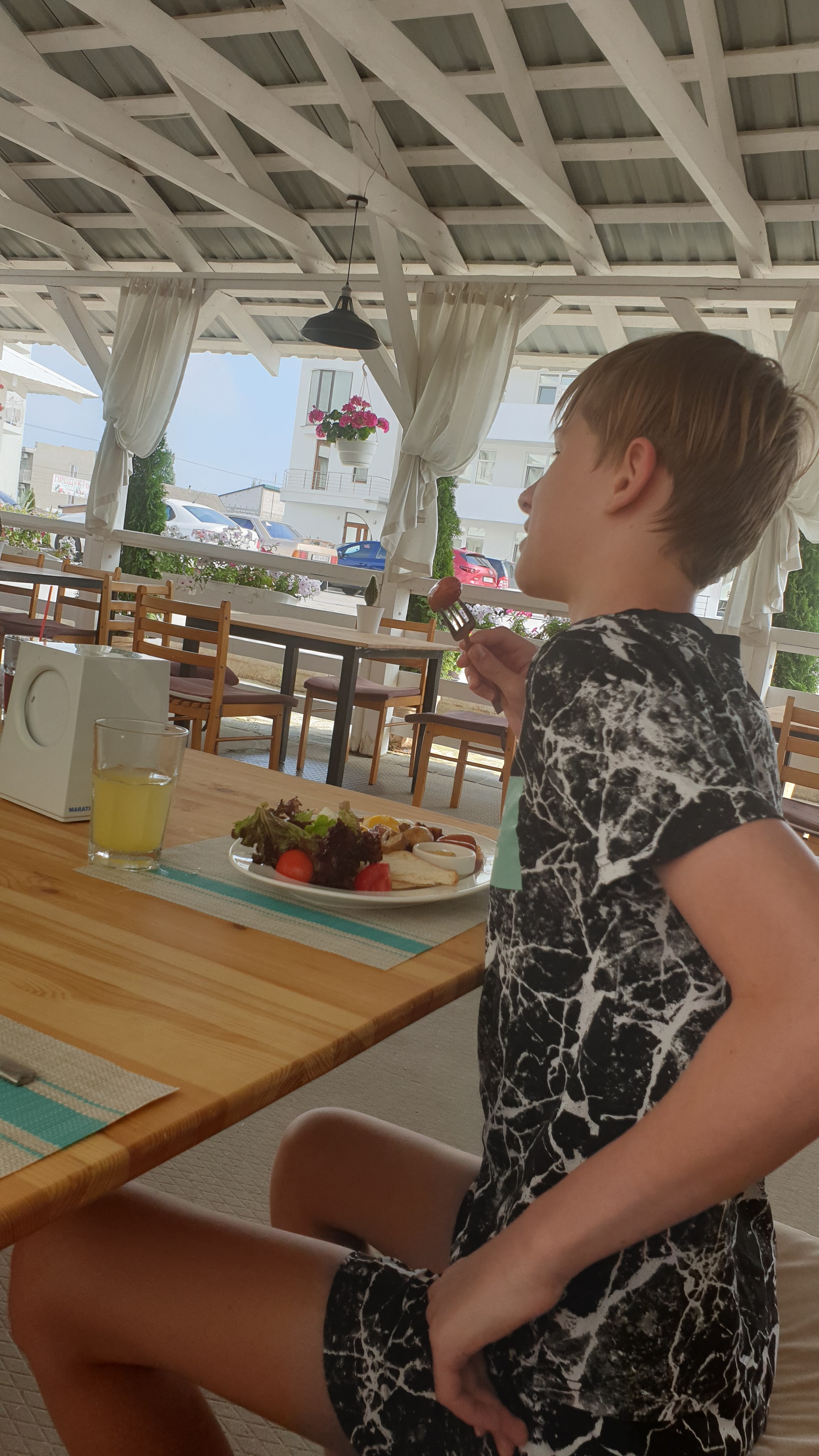 Прибой Beach Cafe image 8