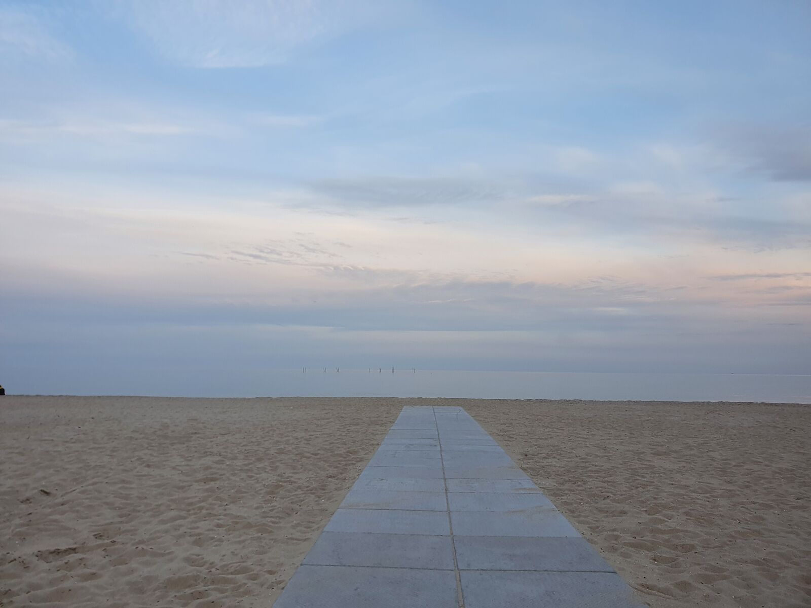 Прибой Beach Cafe image 9