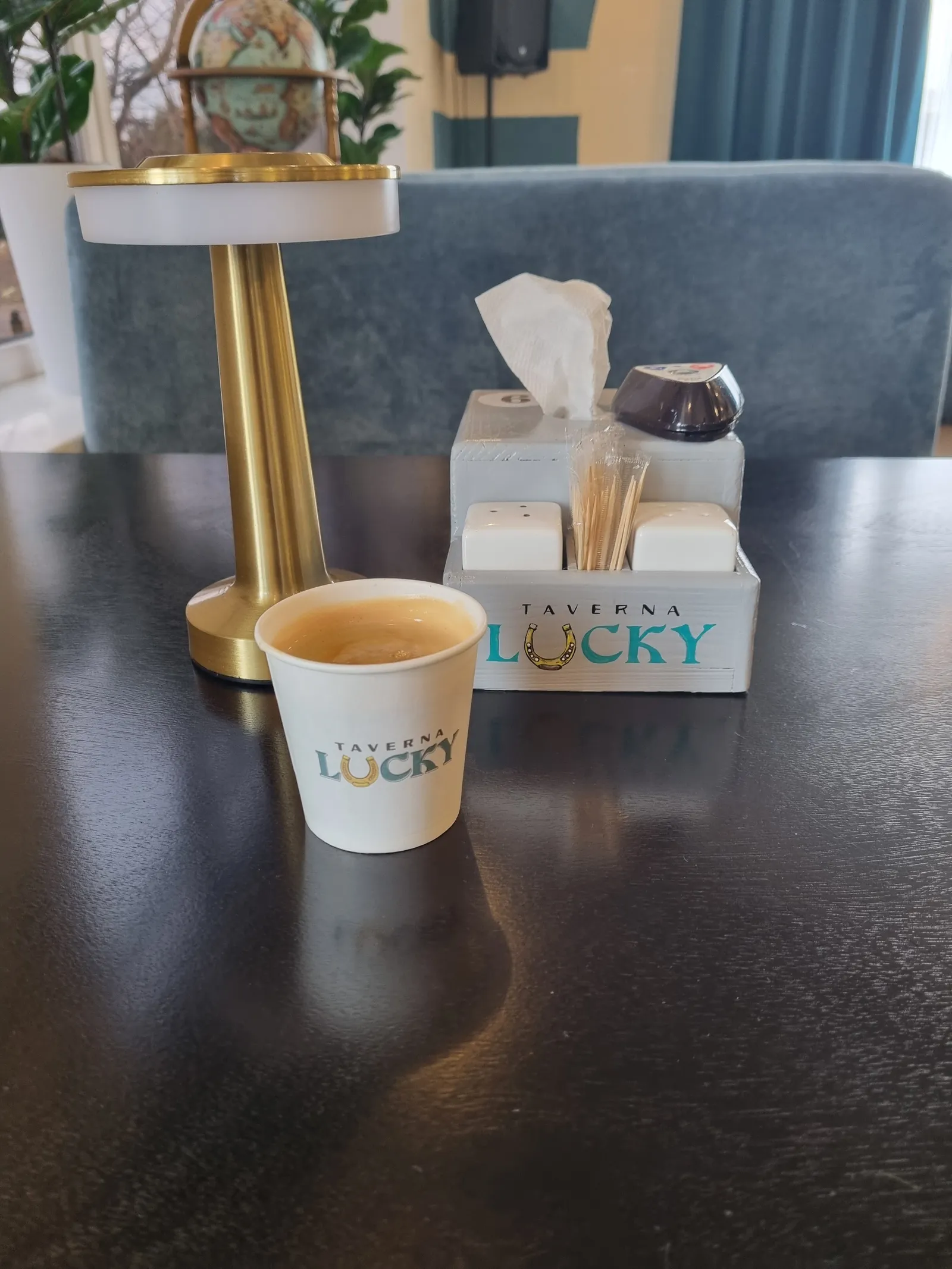 Taverna Lucky image 2