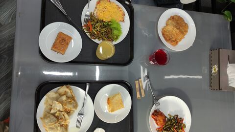 Food House image 2