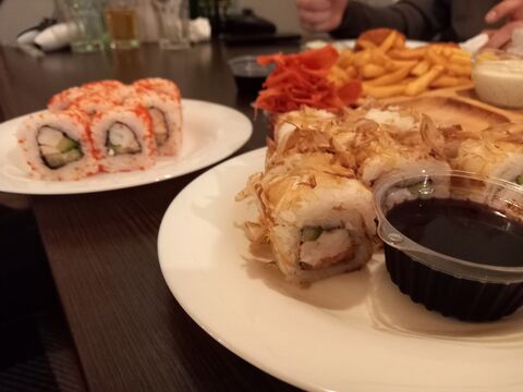 Pizza_&_Sushi image 4