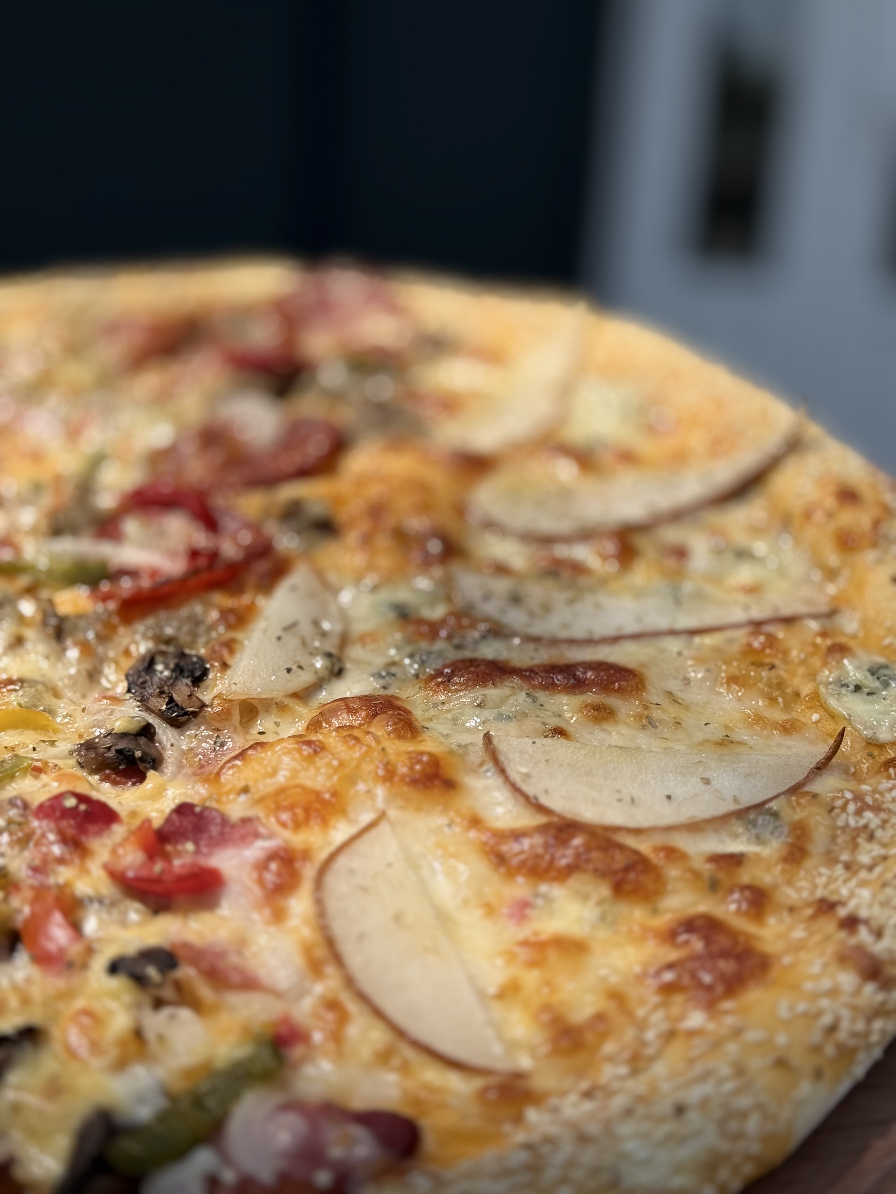 Pizza & Sushi image 3