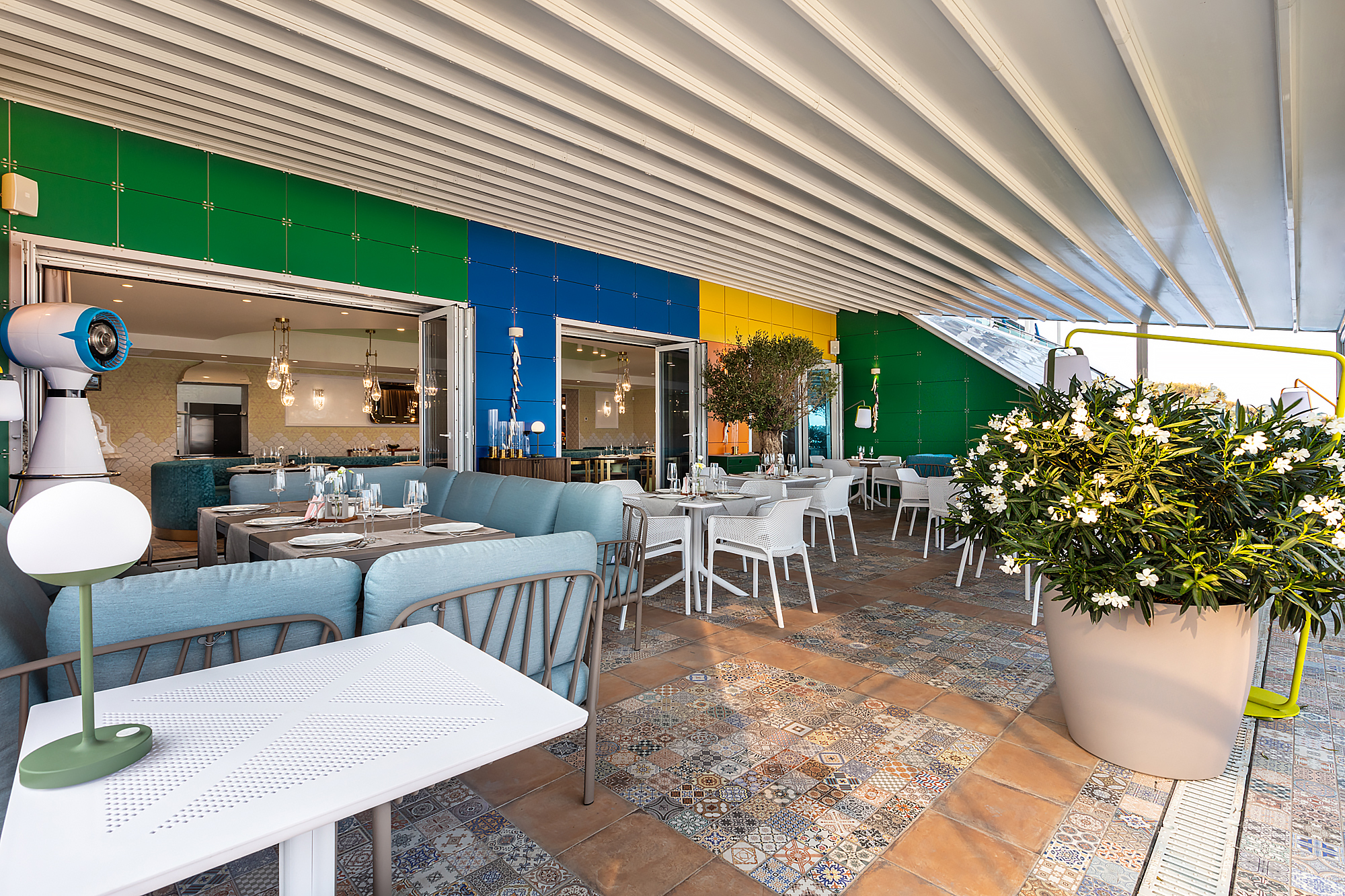 Olive Restaurant by UnderSun Hotel image 9