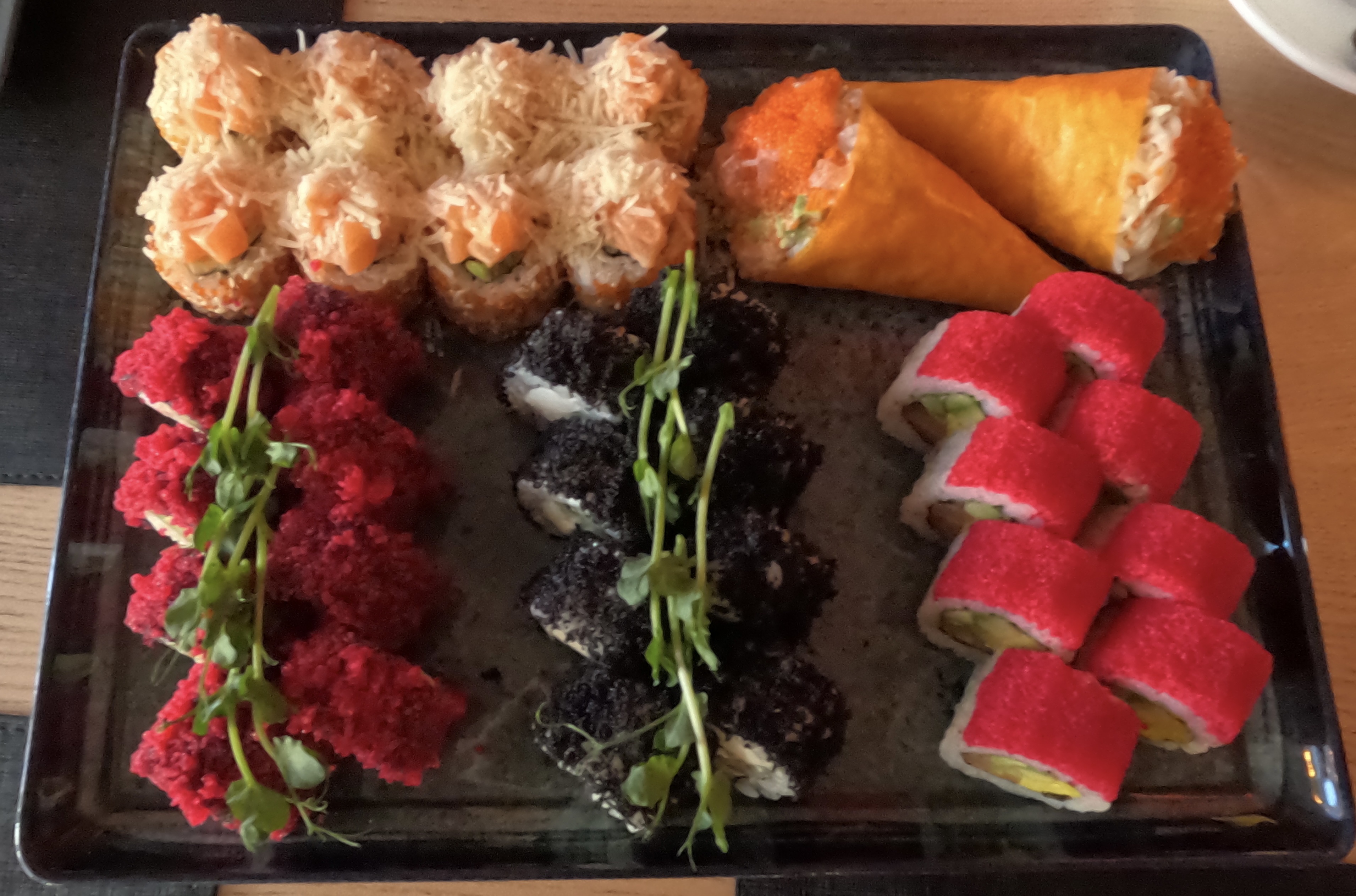 NAVI sushi bar image 7