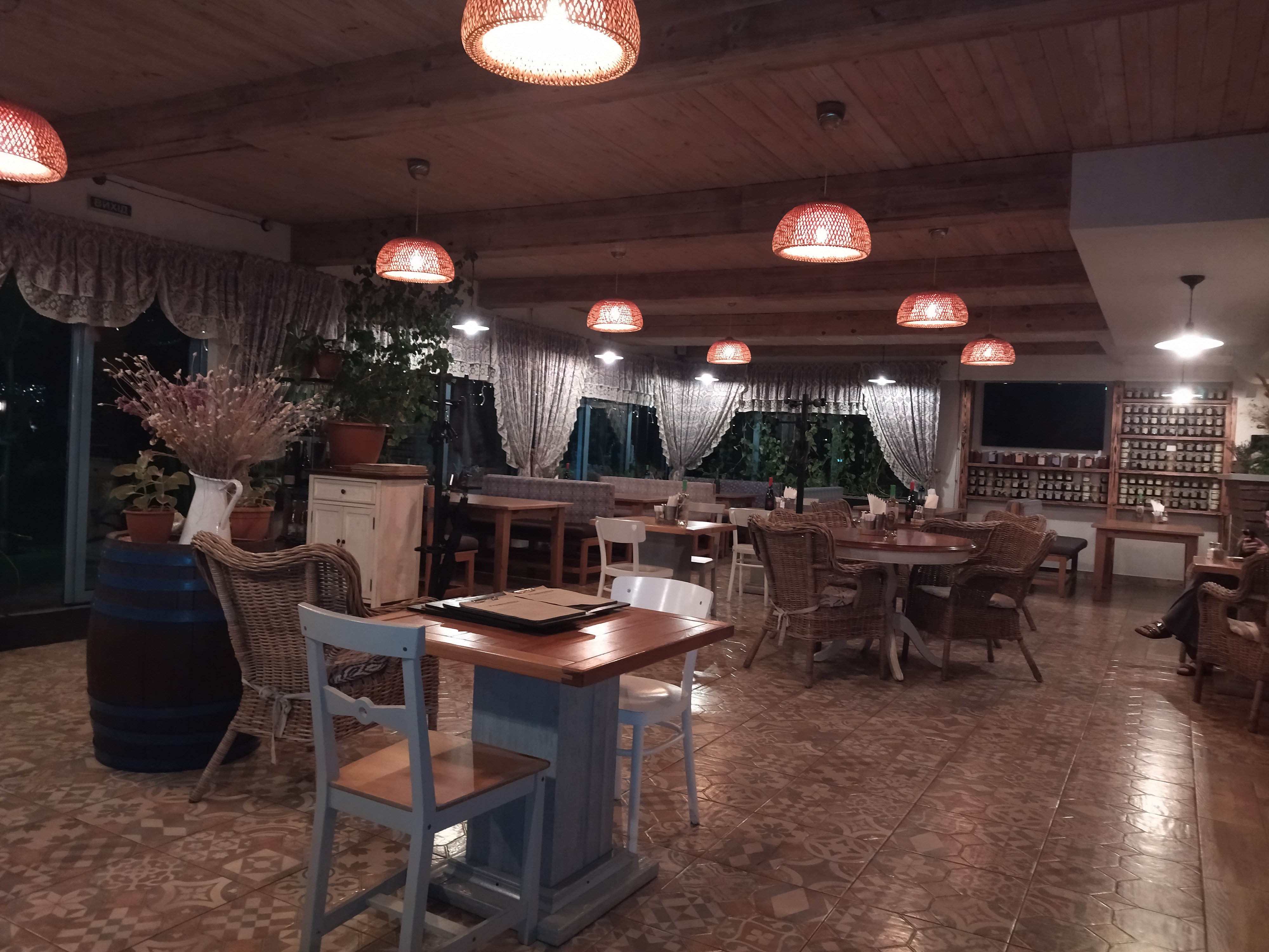 Ресторан домашньої кухні Frumushika image 5