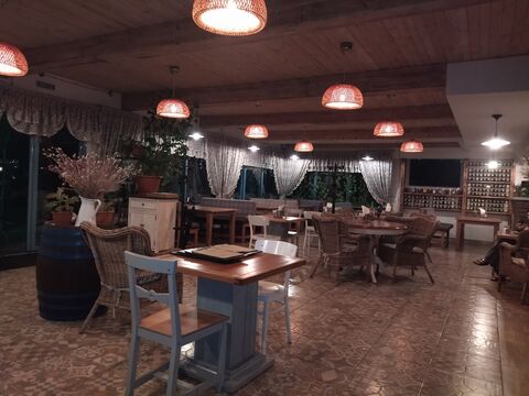 Ресторан домашньої кухні Frumushika image 5