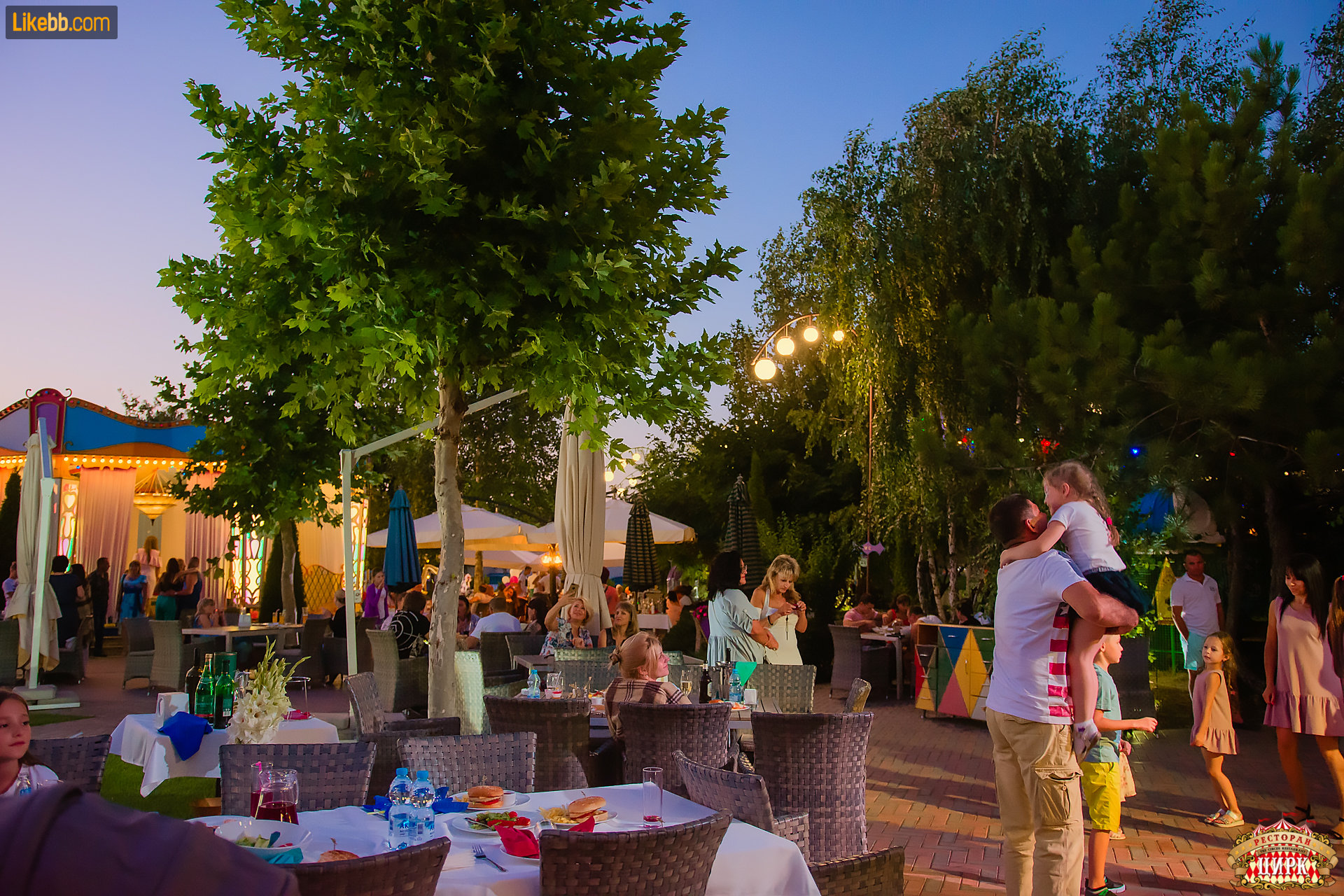 Семейный ресторан Цирк image 3