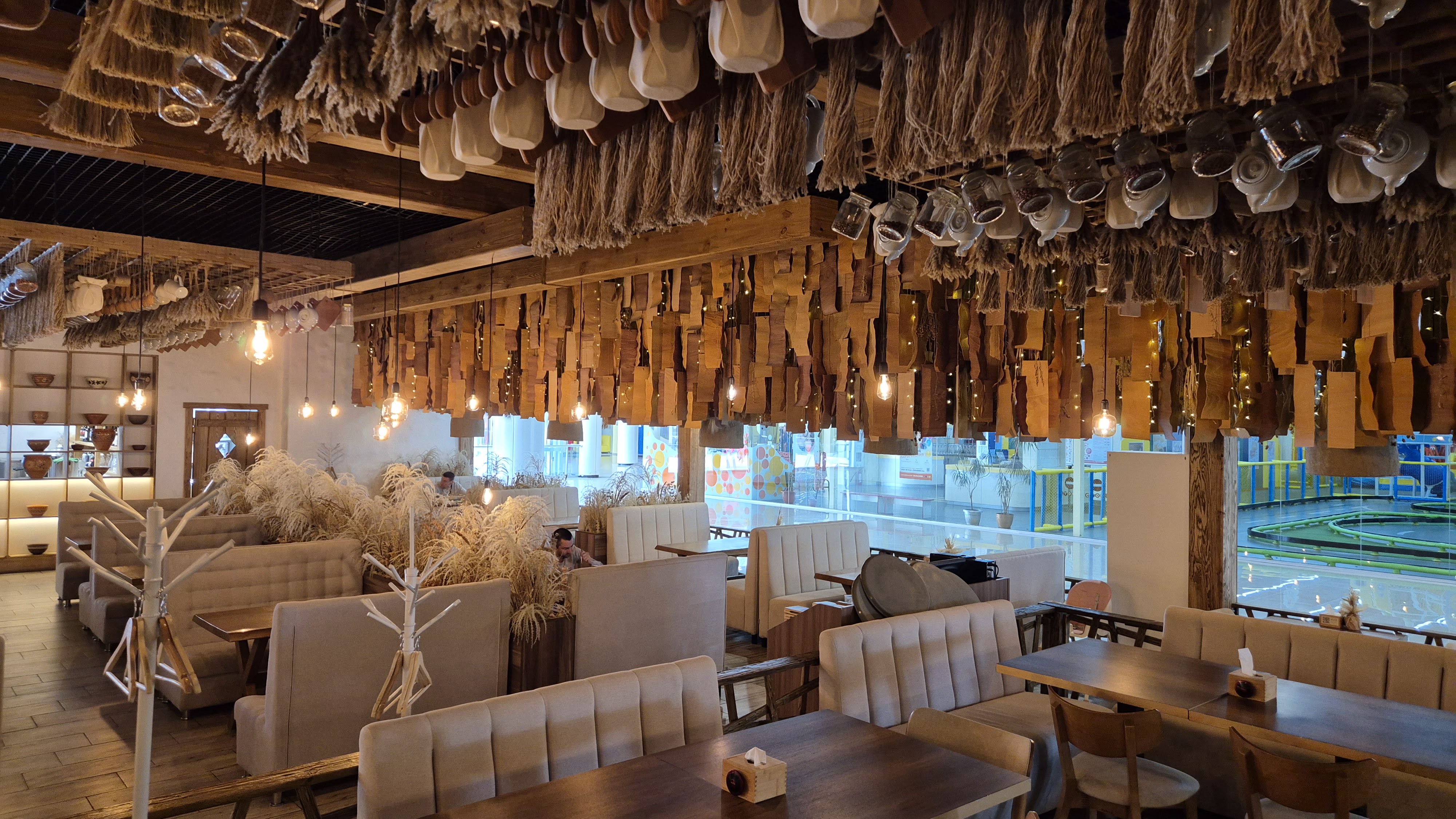 Nash restaurant image 4