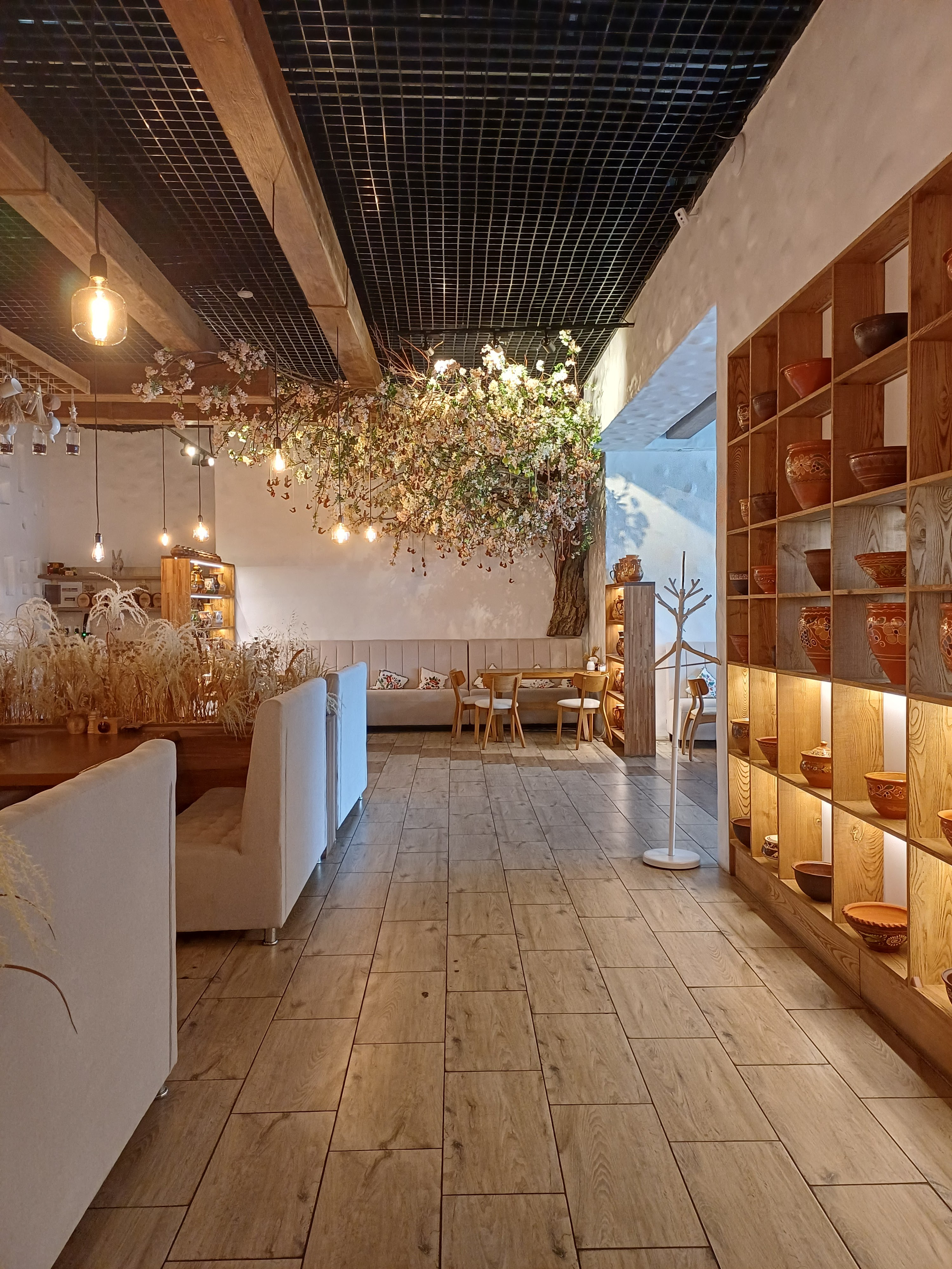 Nash restaurant image 5