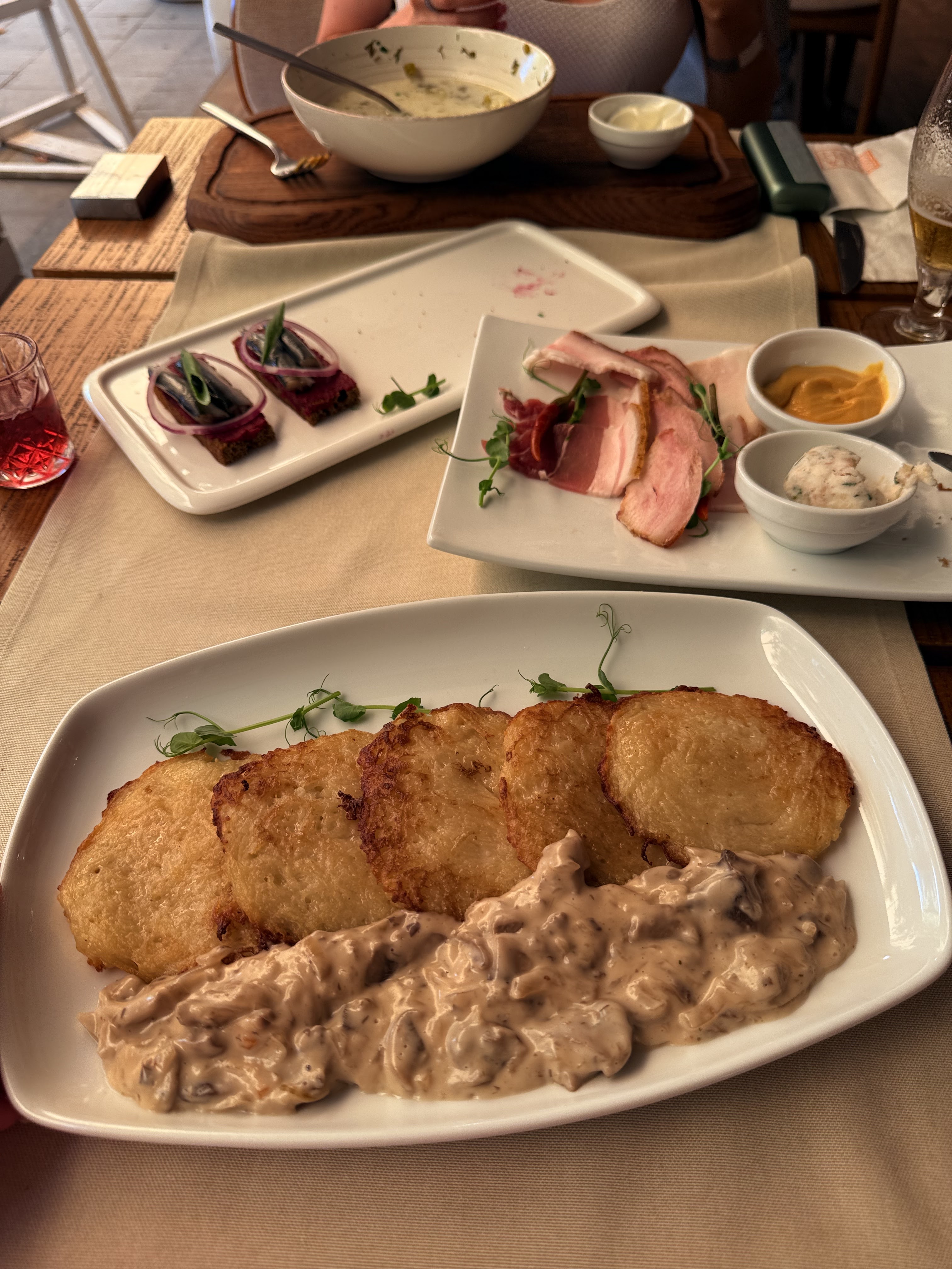 Nash restaurant image 6