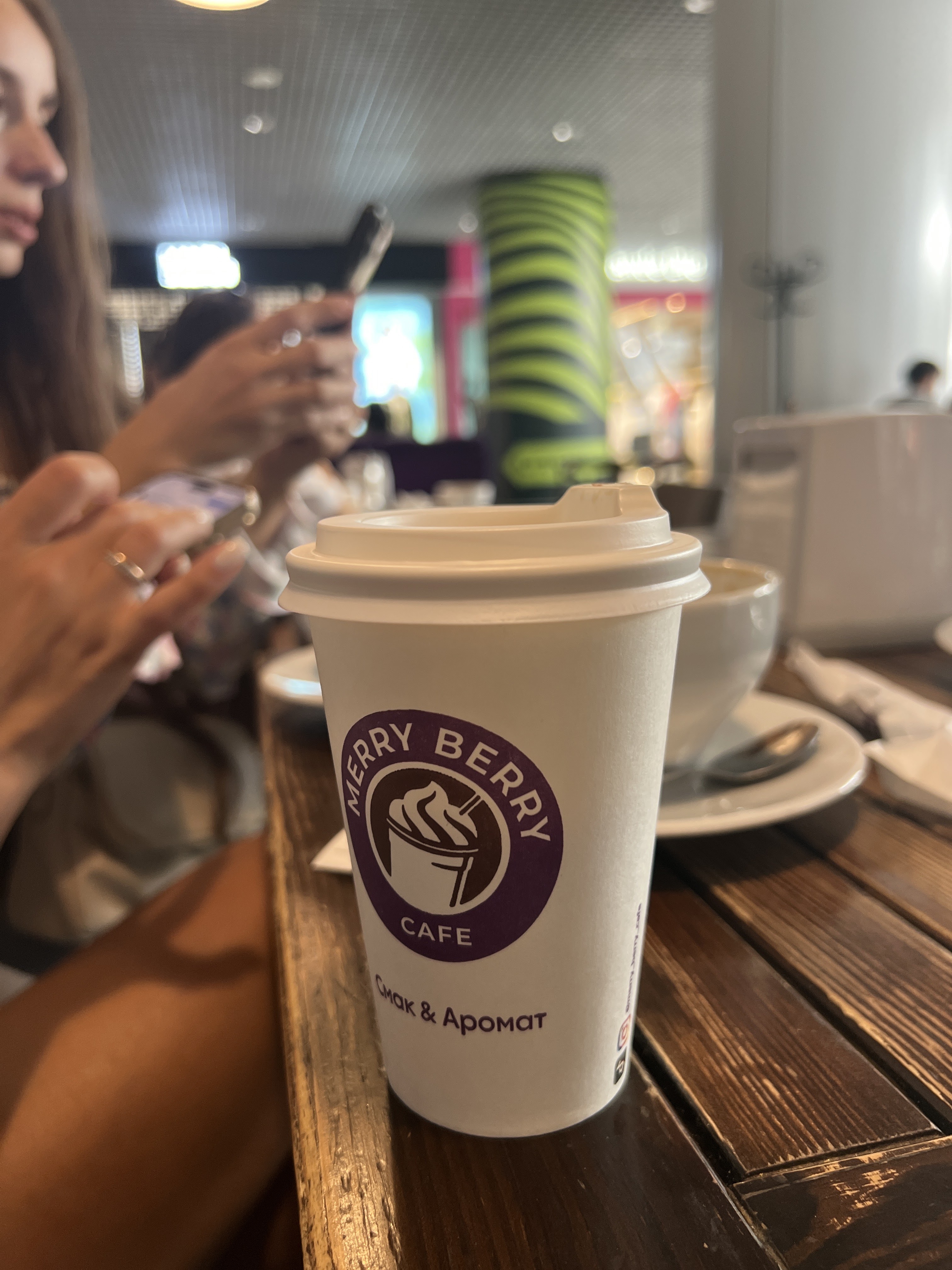 Merry Berry Cafe image 8