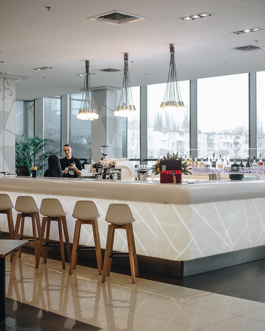 NAVI sushi bar image 1