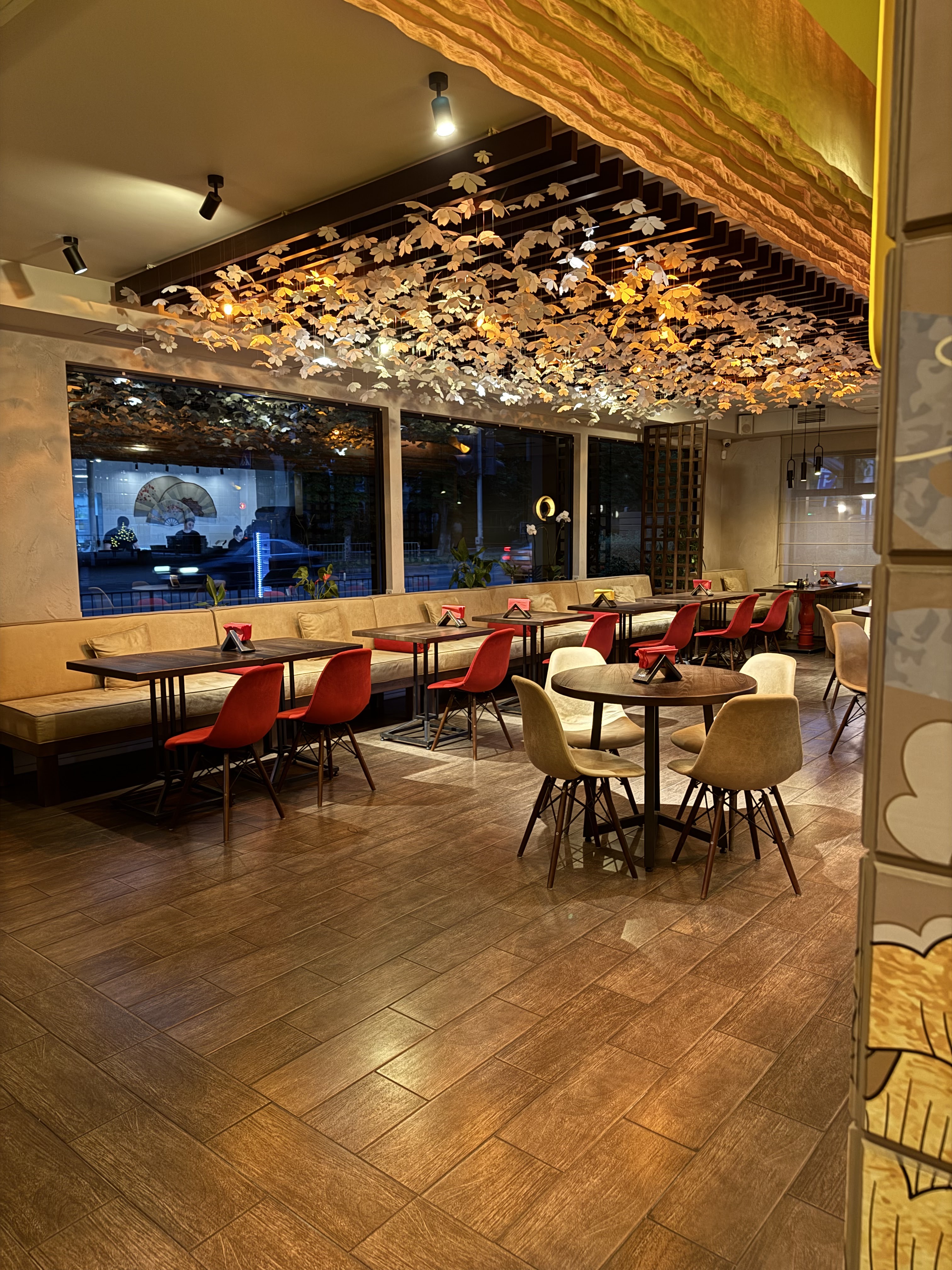 NAVI sushi bar image 6