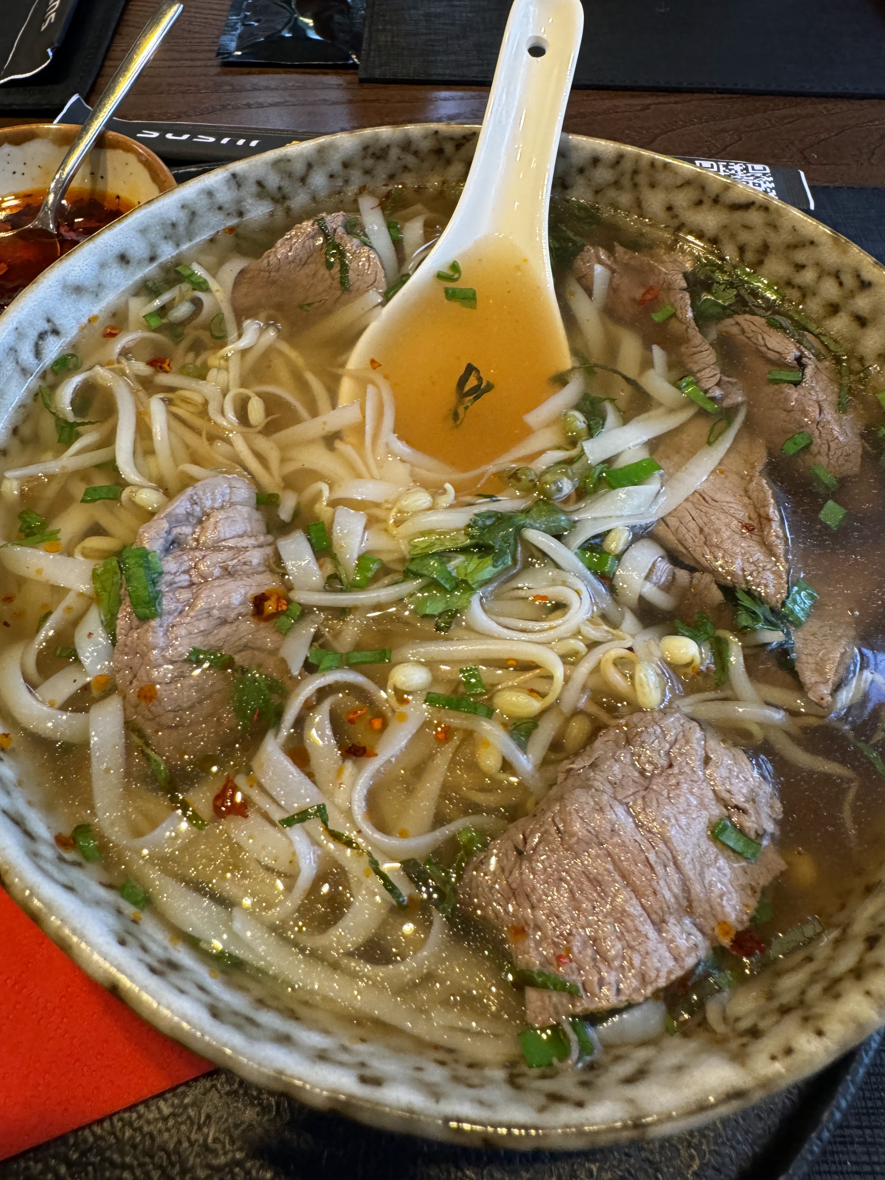 NAVI sushi bar image 8