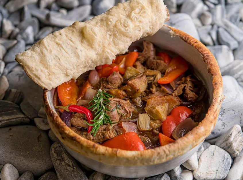 YAR Restaurant image 10