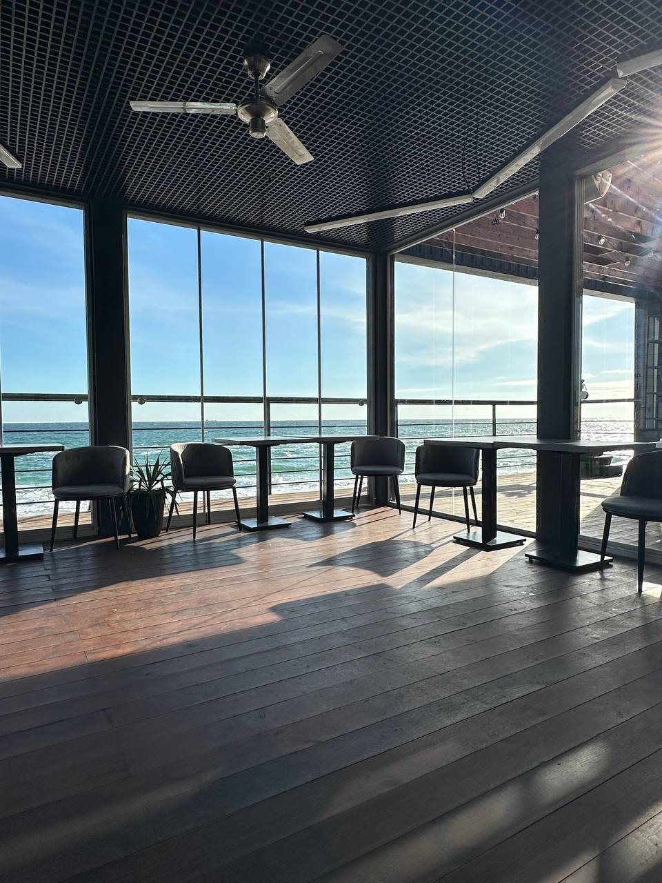 Хвиля 33 | Cafe & Grill image 3