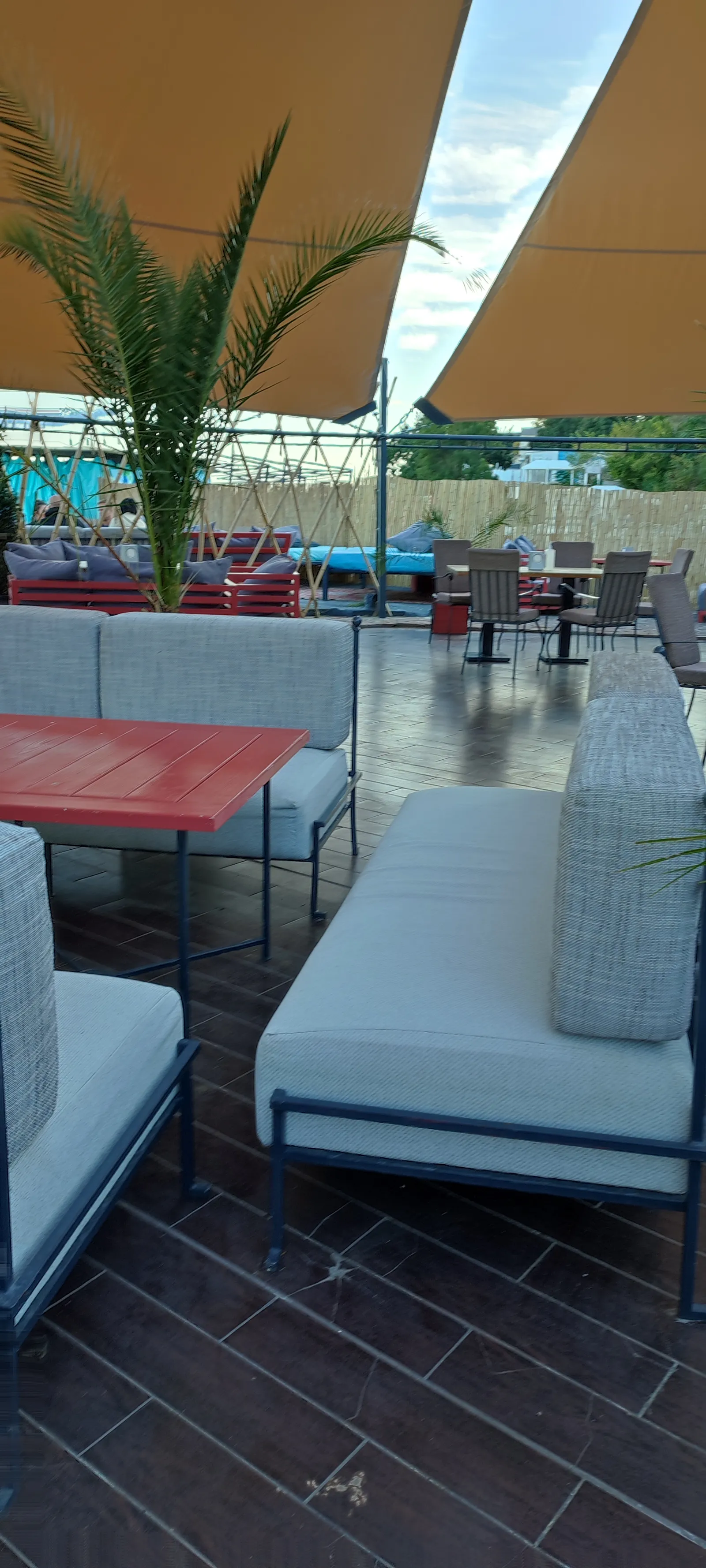 Seagull Beach Club image 9