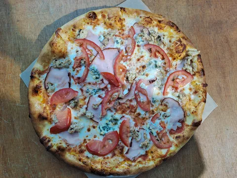 Italian Pizza image 3