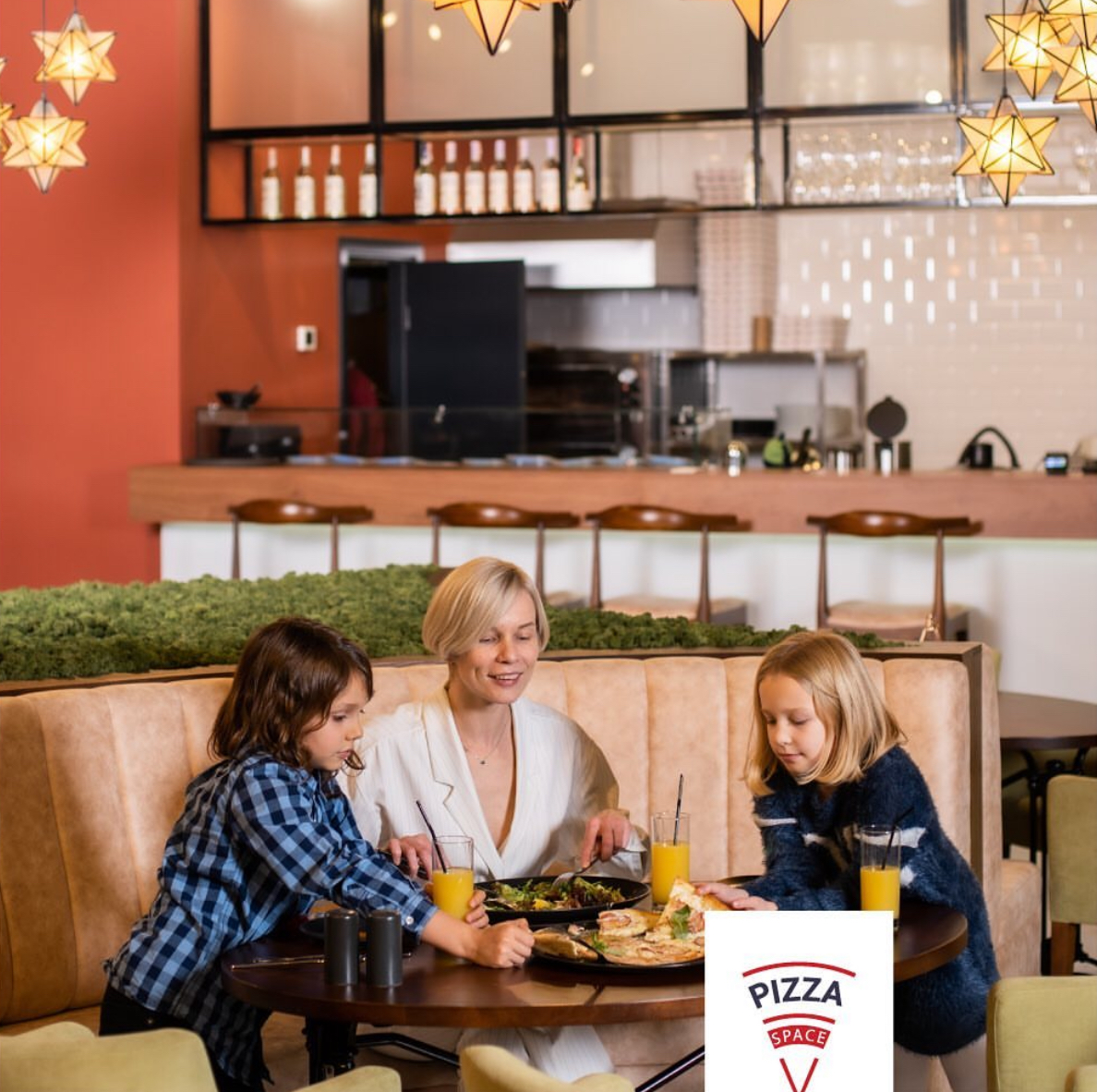 Pizza Space image 1