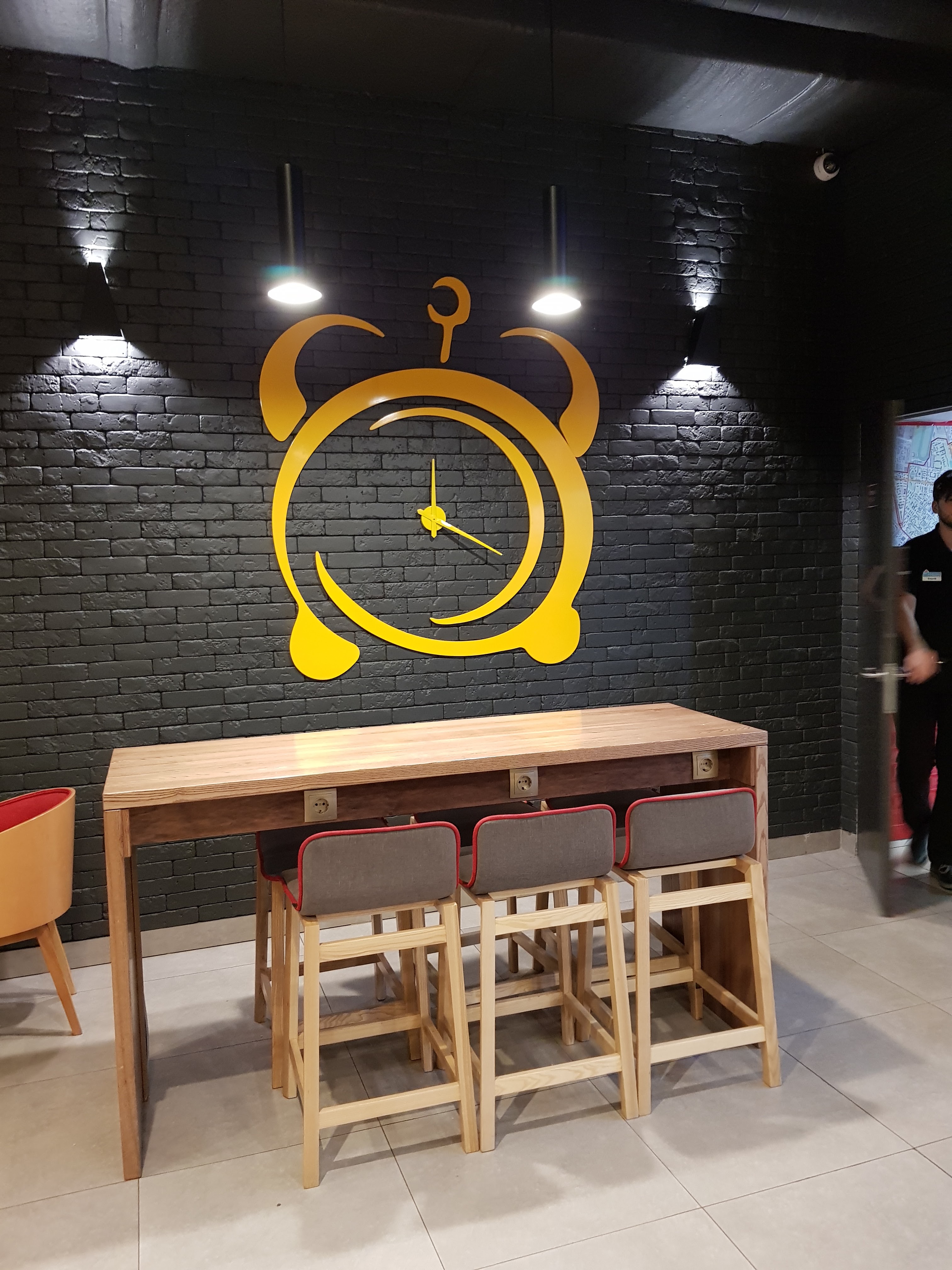 Domino's Pizza image 9