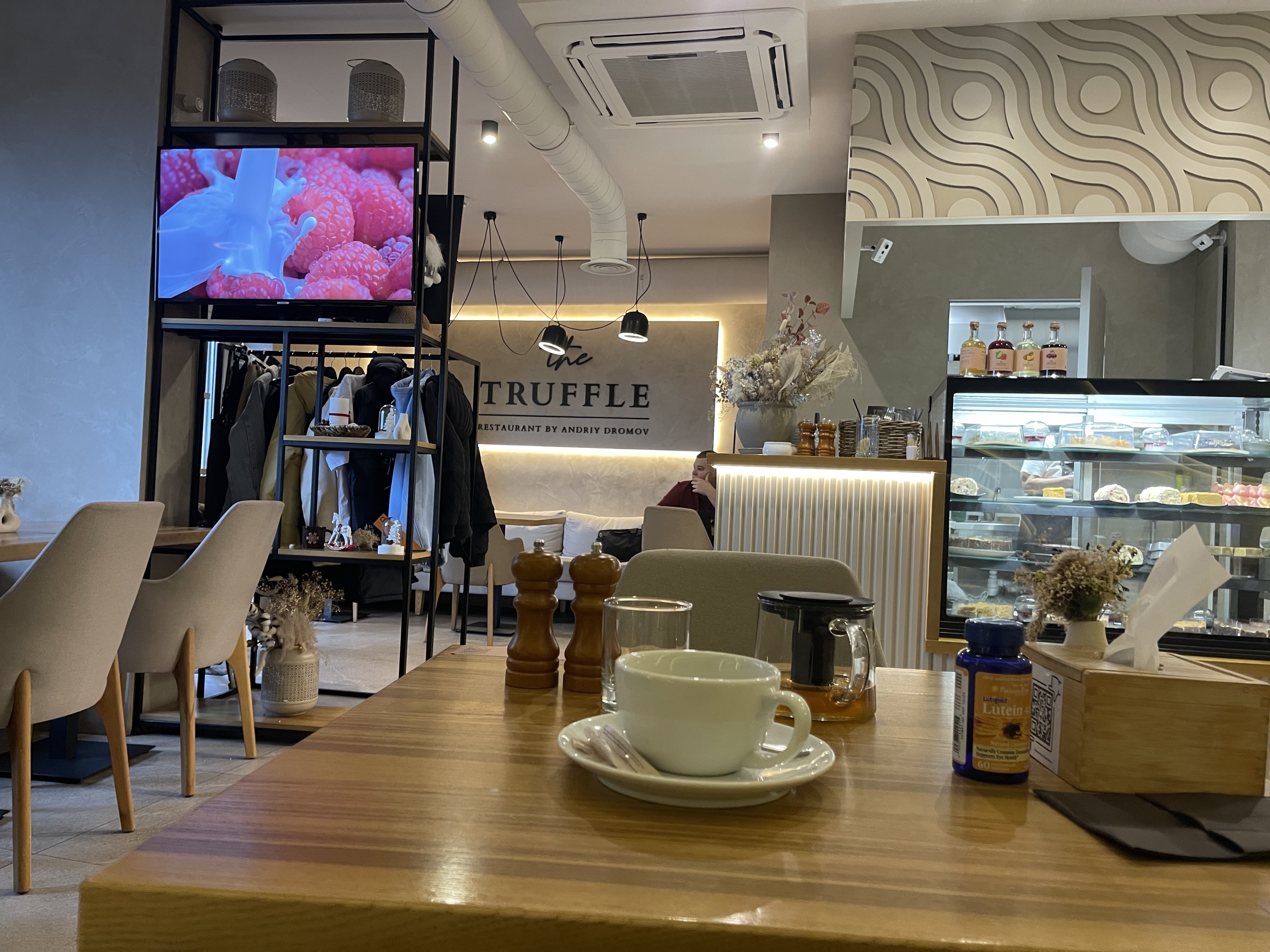 The Truffle by Andriy Dromov image 3