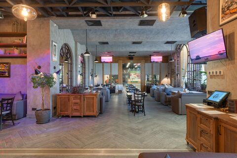 Gagarinn Food Hub image 7