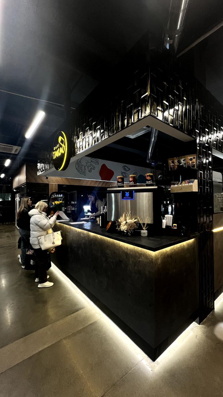 TAKAO Roll - паназійський street food image 3