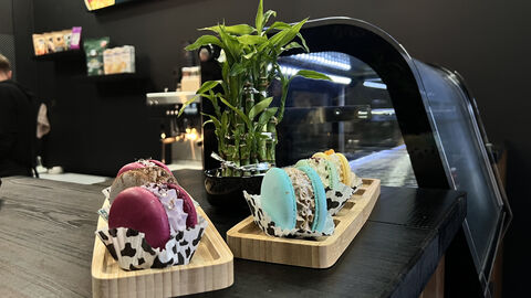 TAKAO Roll - паназійський street food image 5