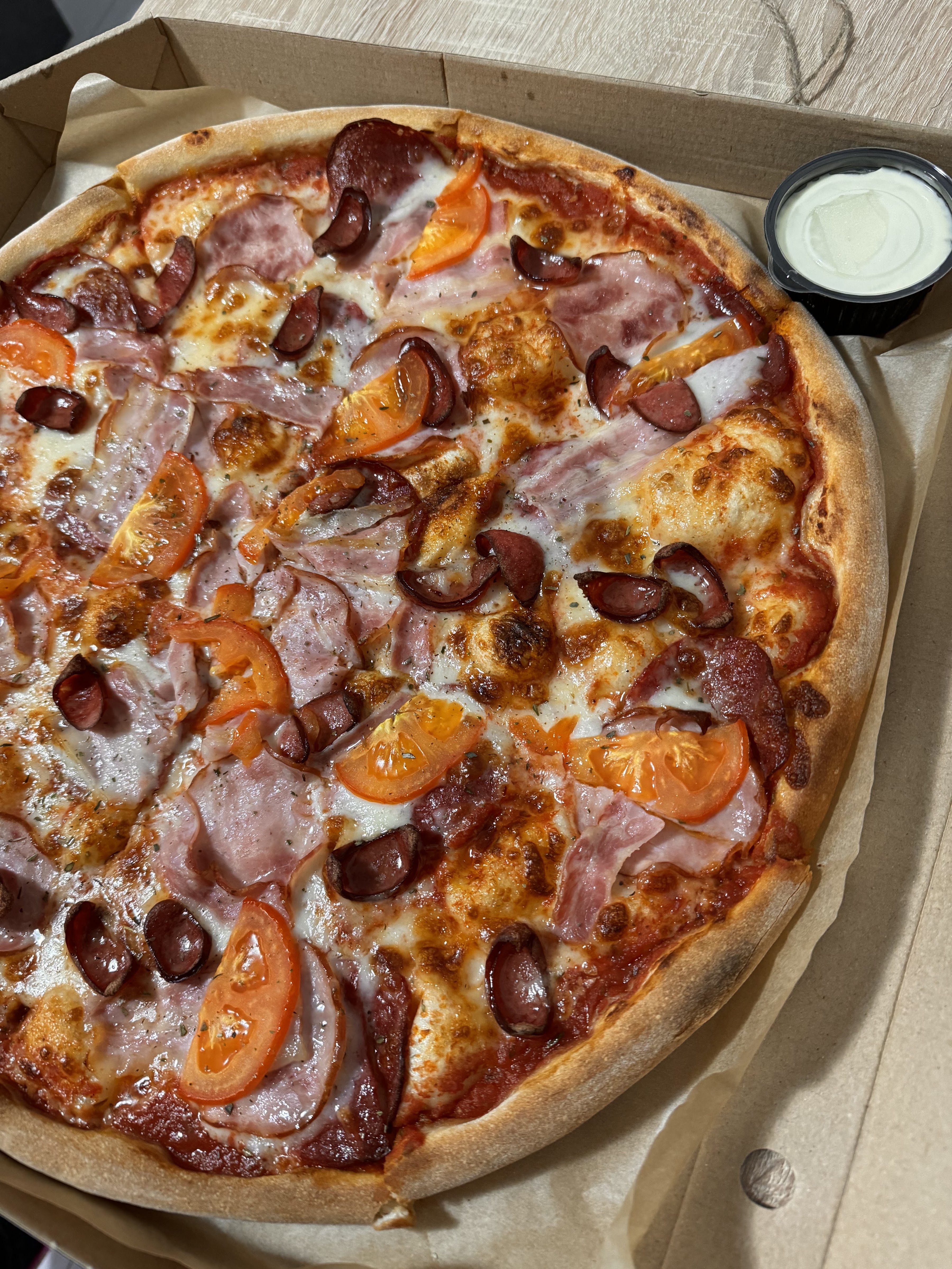 Maxi Pizza & Sushi image 8