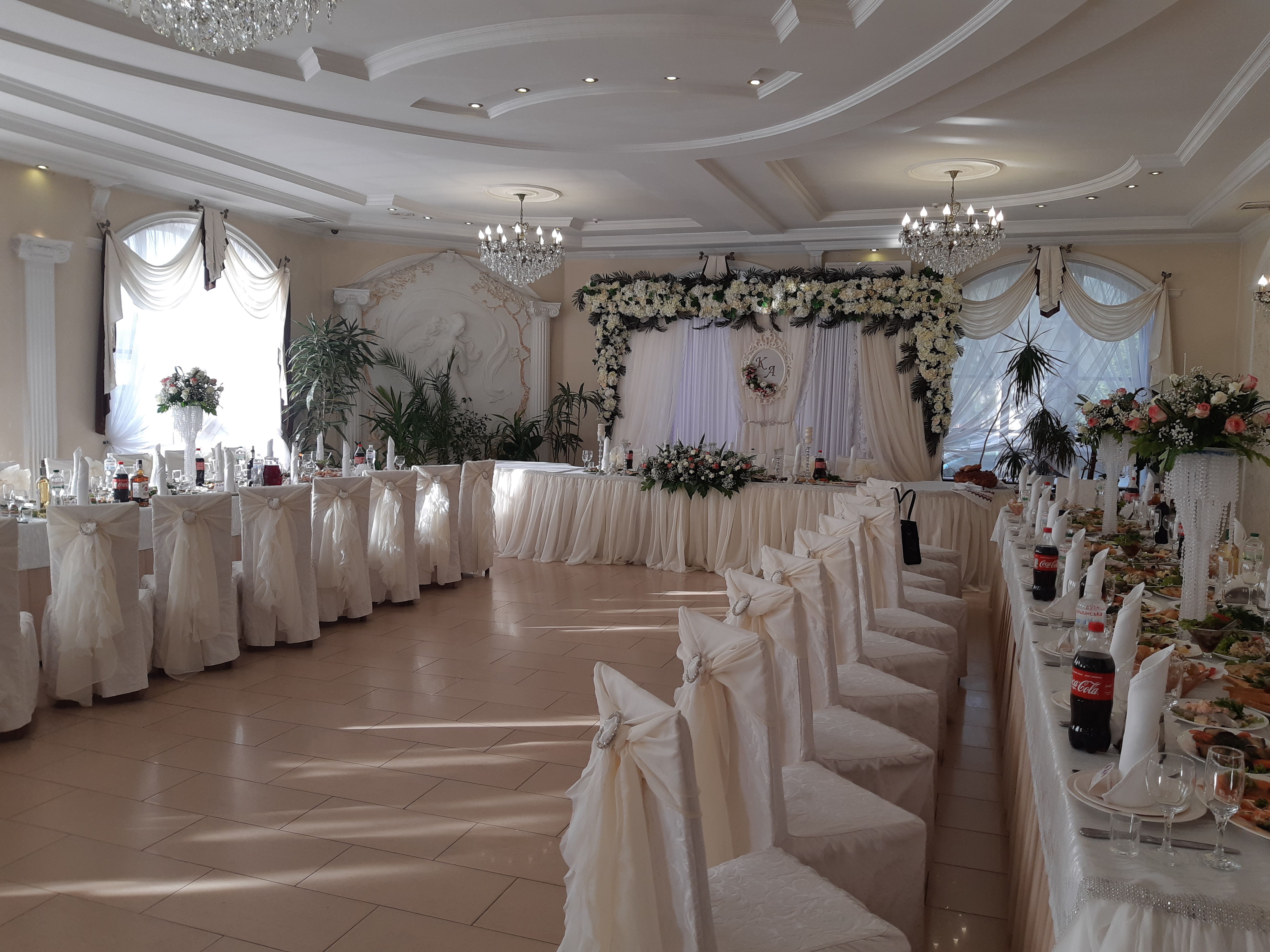 ЦВЄТОК ВЄРОНИ РЕСТОРАН image 3