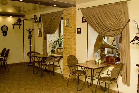 Cafe Mishka Yaponchik image 1